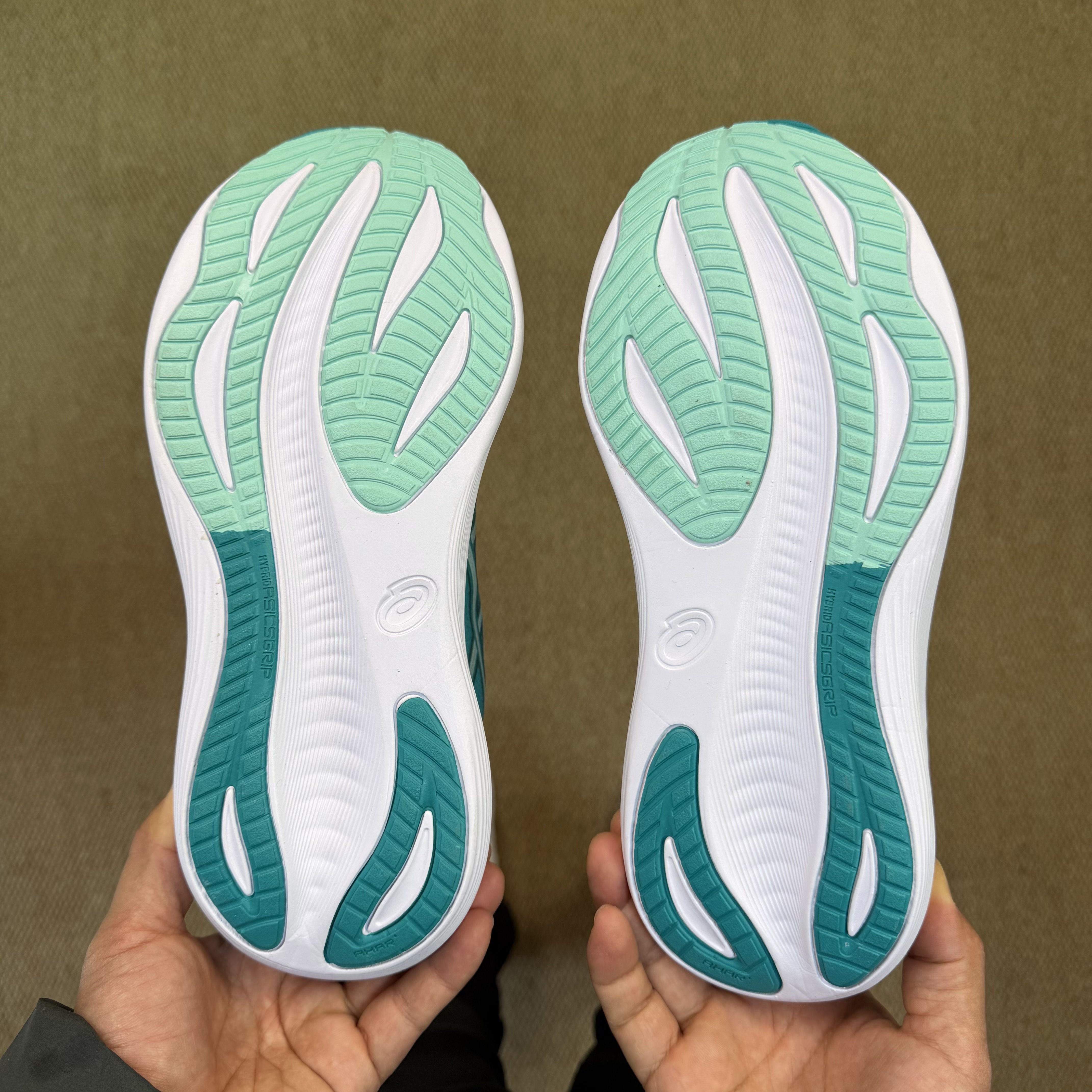 Asics Gel-Nimbus 27 1011B958-400