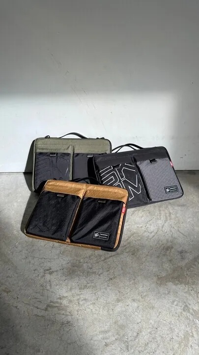 SKINARMA Jager 防水防撕裂尼龍手提電腦保護包 (適用14" Macbook)