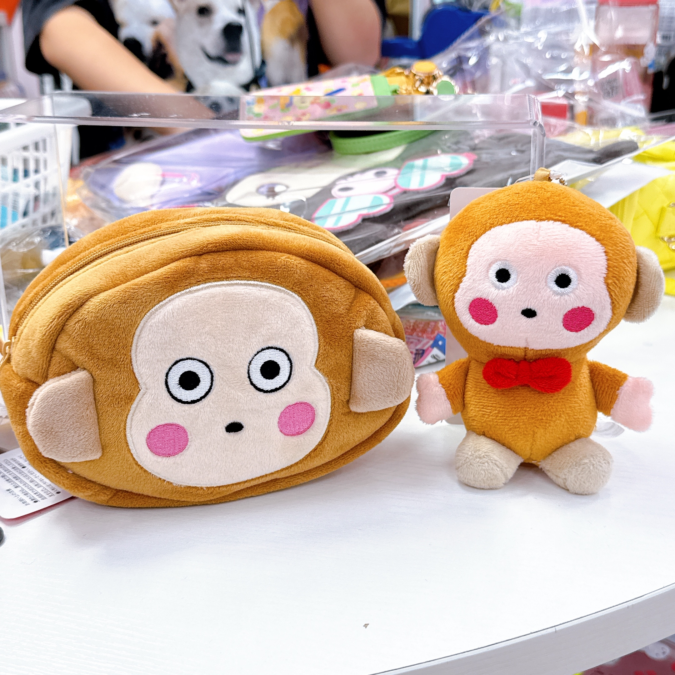 日本直送本店獨家限定馬騮仔公仔掛飾化妝袋