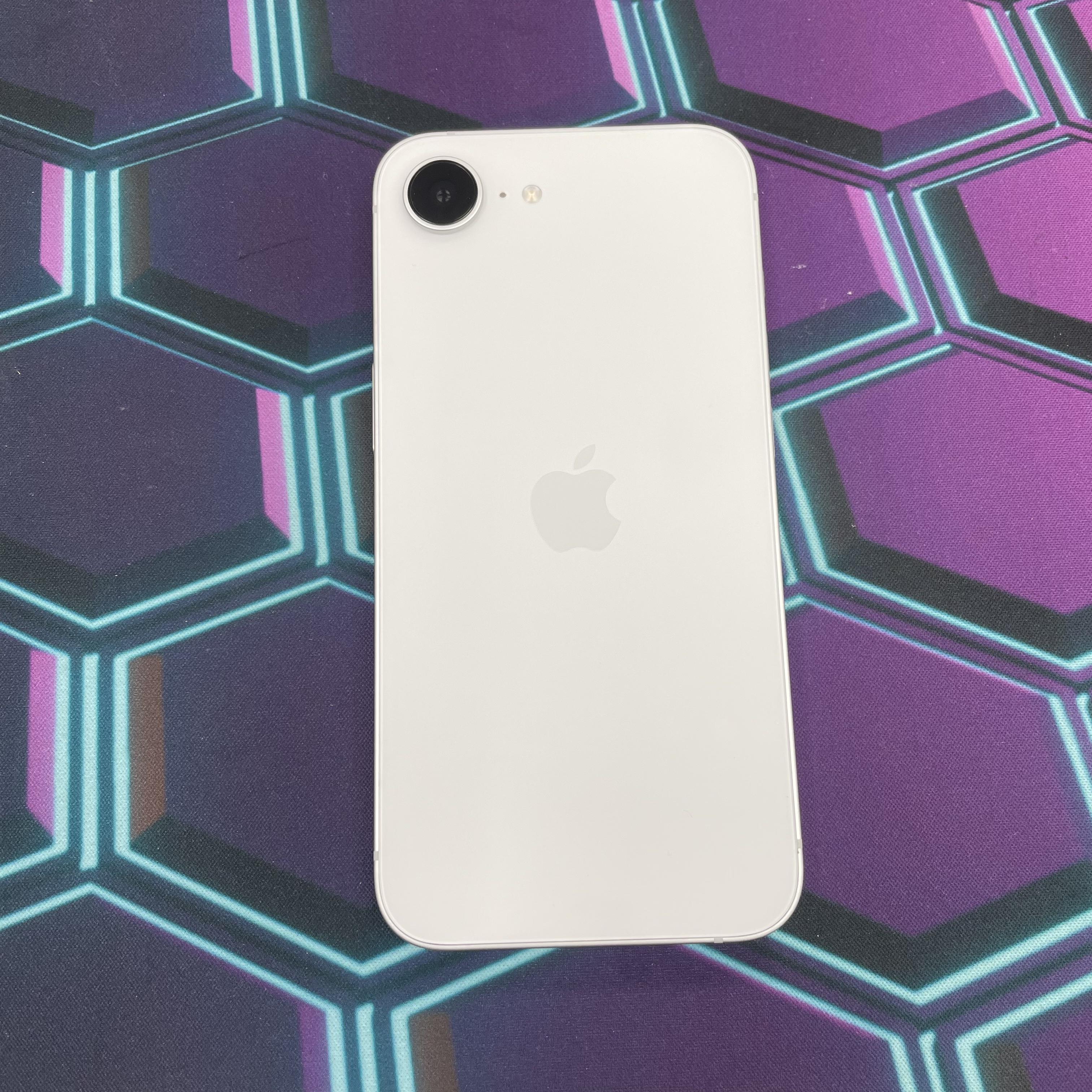 *7586 16e 完美機 256GB 電94 白色 white