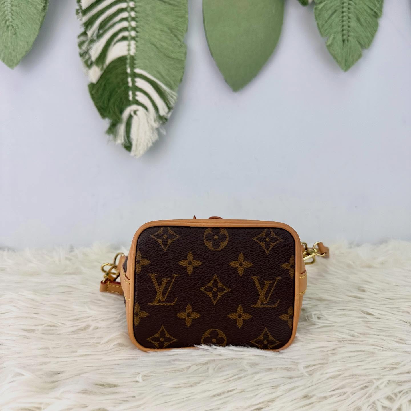 LV 🤍PRE OWNED Nano Noé 小水桶包 晶片款 全套有盒🤎