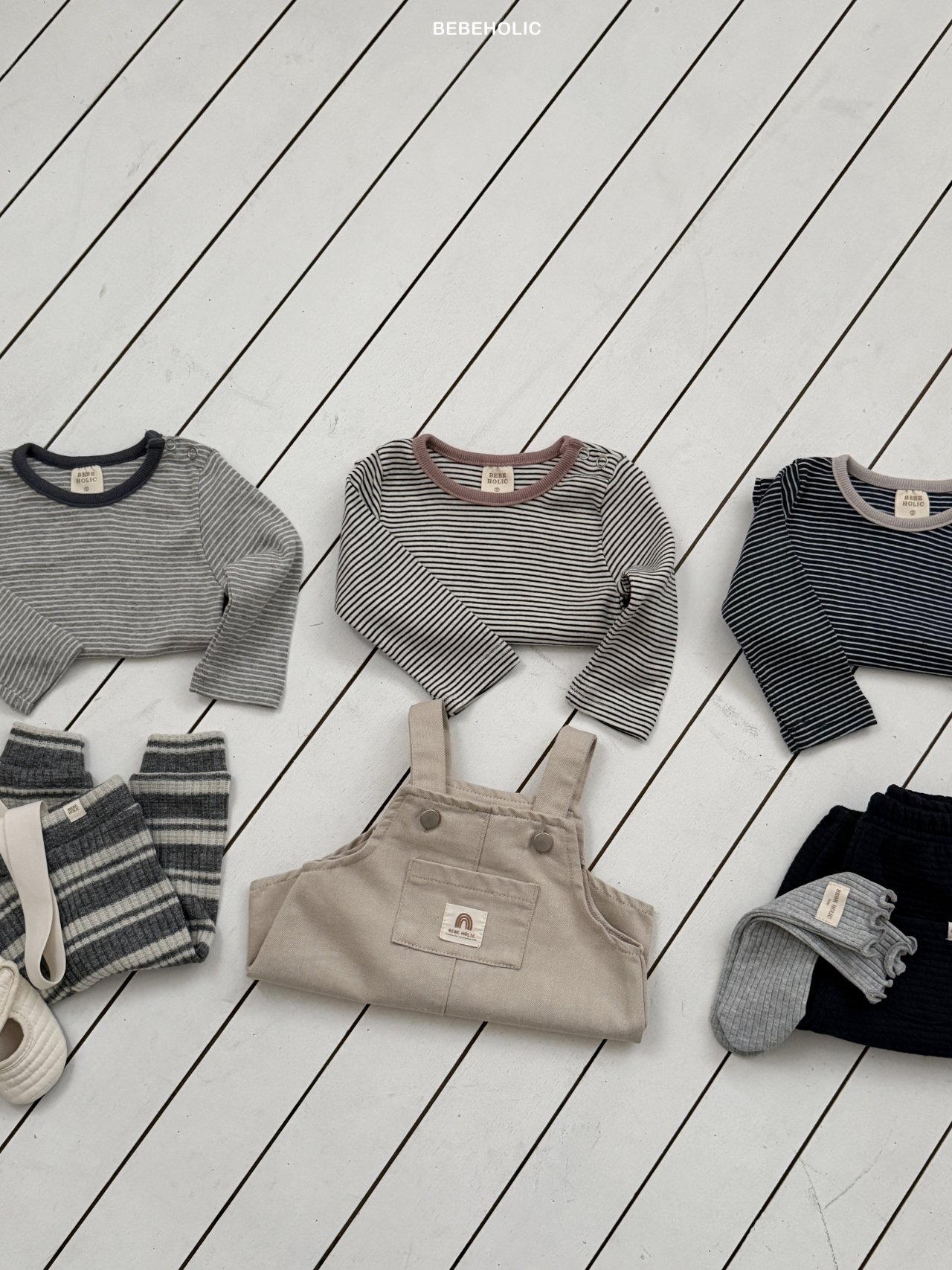 🌸預訂 韓國直送🌸🇰🇷BEBEHOLIC三色條紋打底長袖上衣