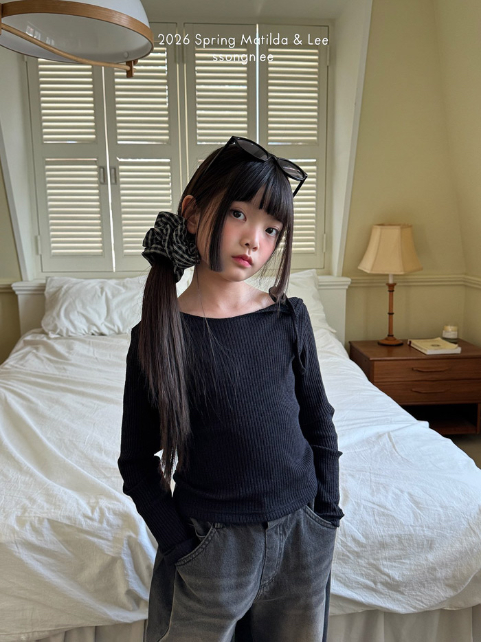 🇰🇷Matilda&Lee tee