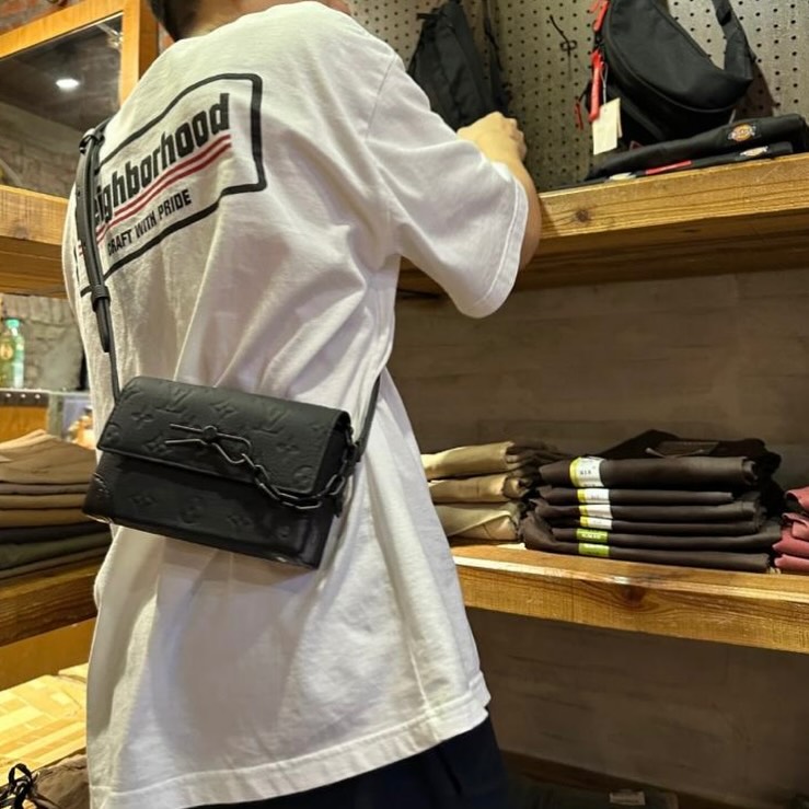 LV 🤍PRE OWNED 黑色真皮壓紋 Steamer 晶片款 🖤