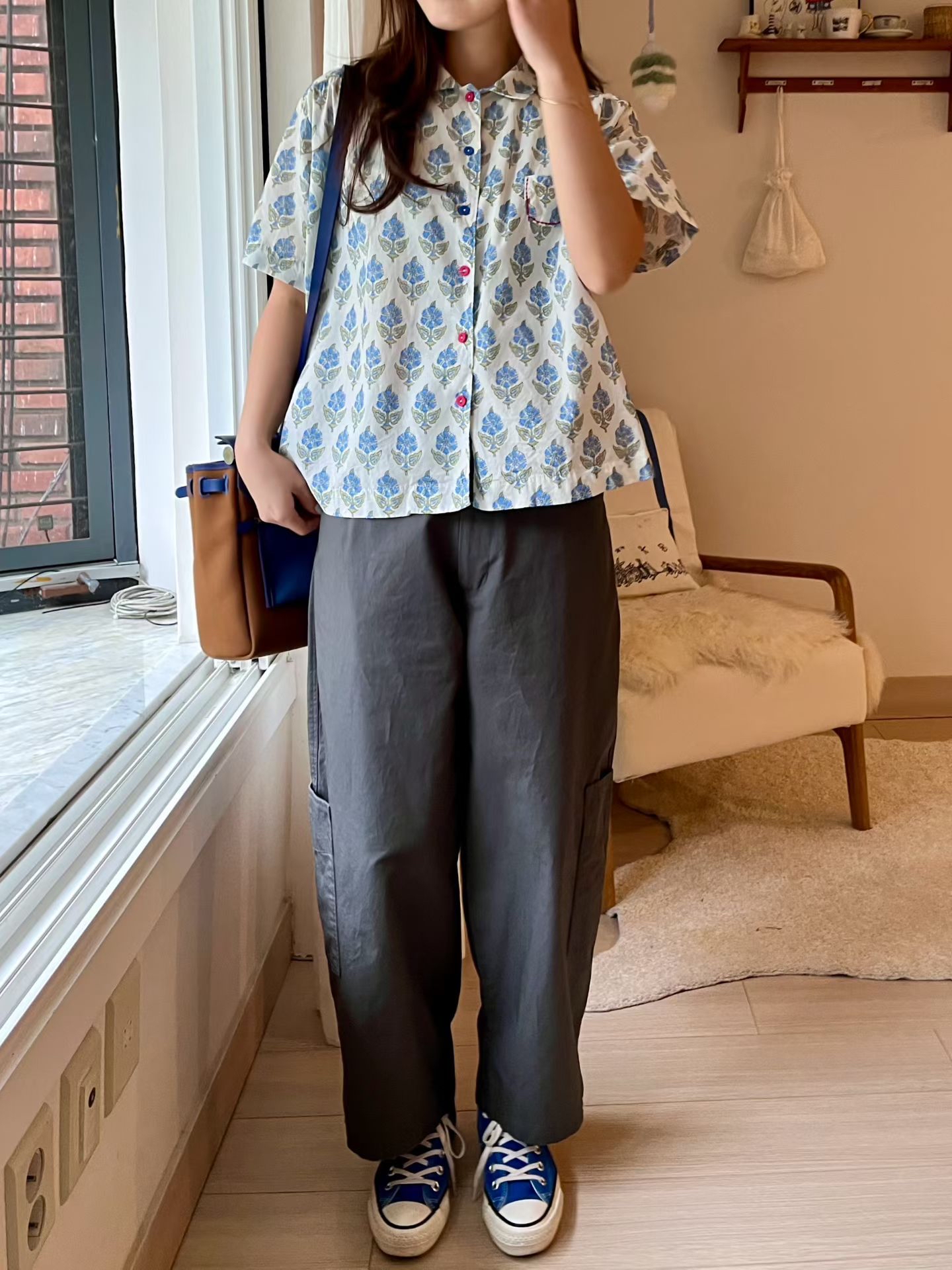 AT ON 復古花布小領恤