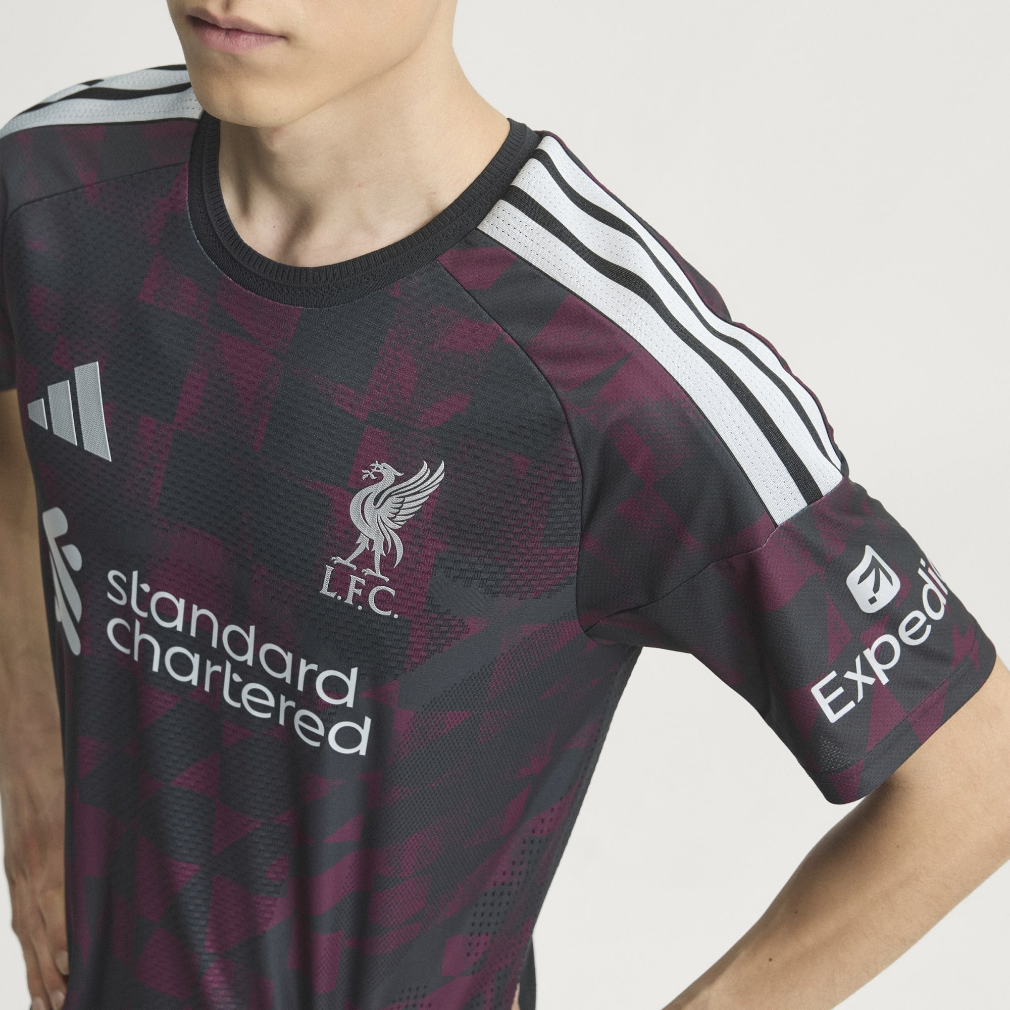 🚩Kop的旗海震撼 Adidas Liverpool 利物浦 2026-27 三客球員版球衣 (可加印字章) KA6858