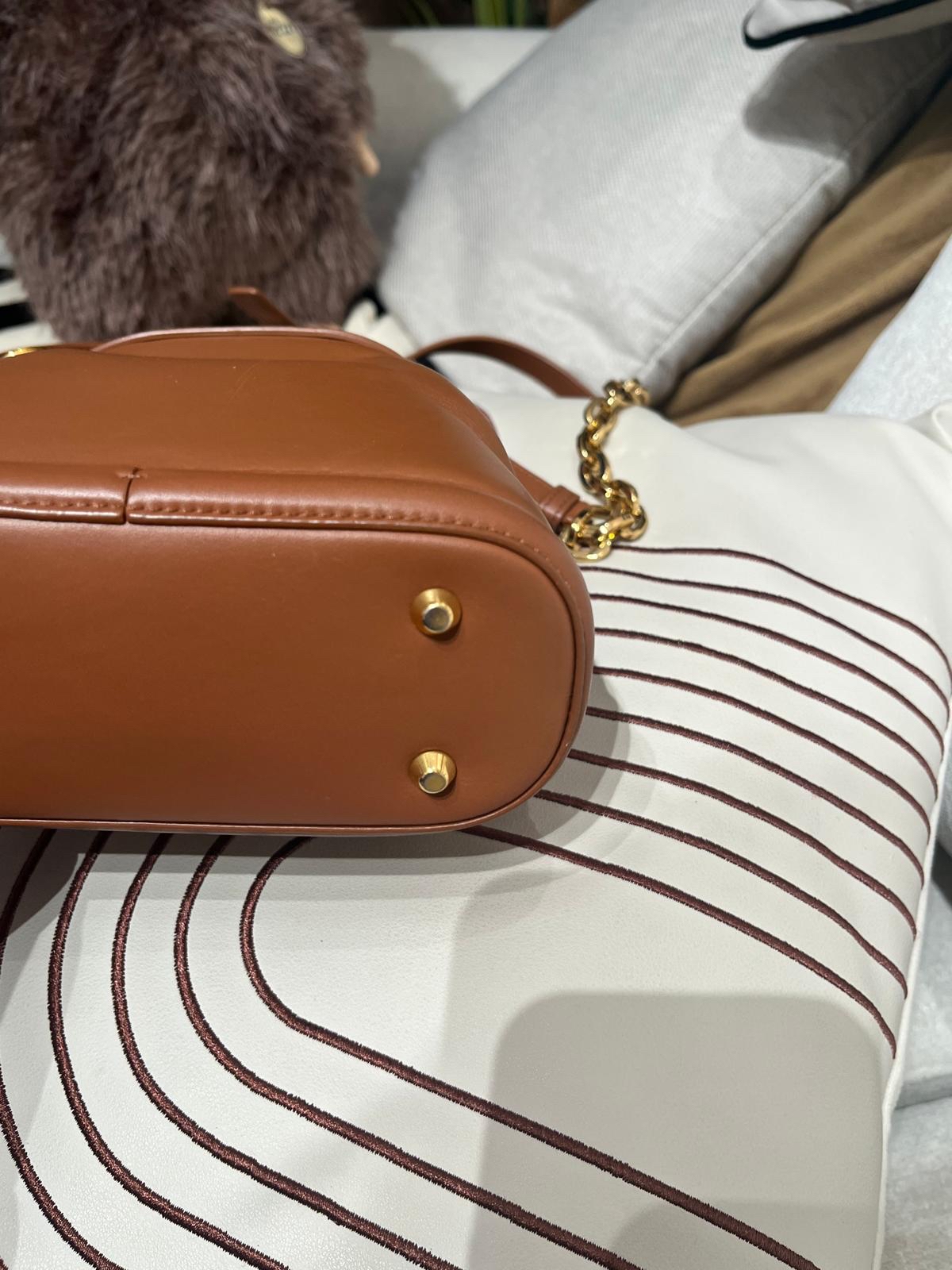 DIOR C'EST small CHRISTIAN DIOR CALFSKIN ,100%Authentic,95%new ✅證書✅dust bag 