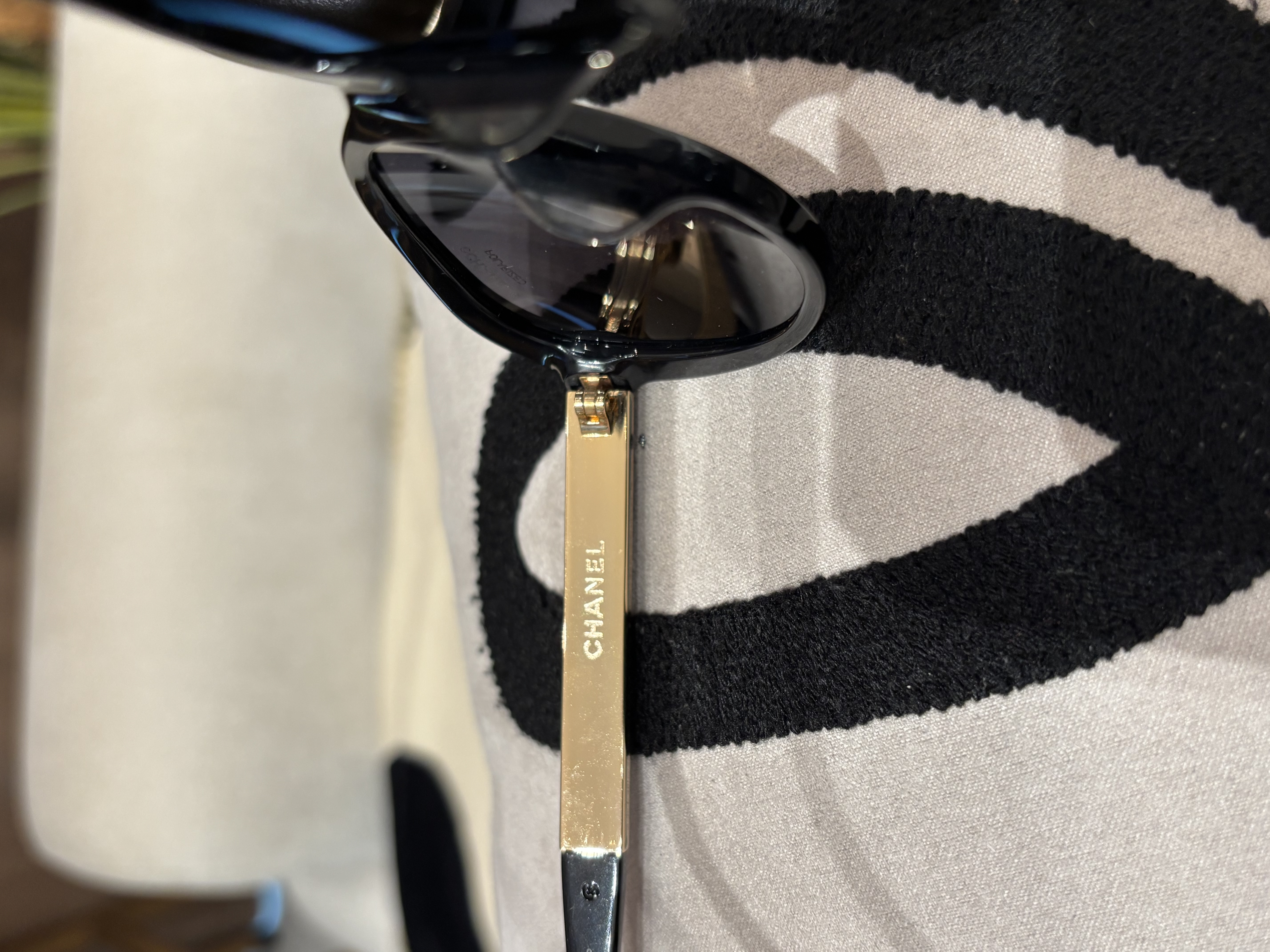 Chanel CC Logo sunglasses 5269 太陽眼鏡 100%Authentic, 98%New✅眼鏡盒 ✅Box