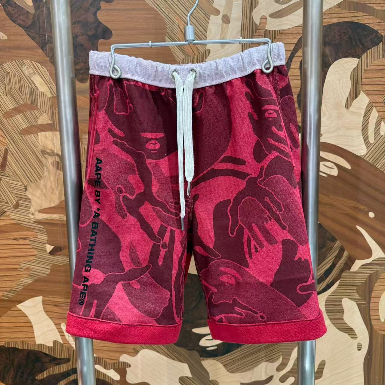 AAPE Moonface sweat shorts (C698)