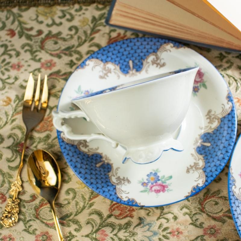 C.a. 1924 - 1946 German Seltmann Weiden Elegant Foliage Blue Tea Set Trio(MW108)