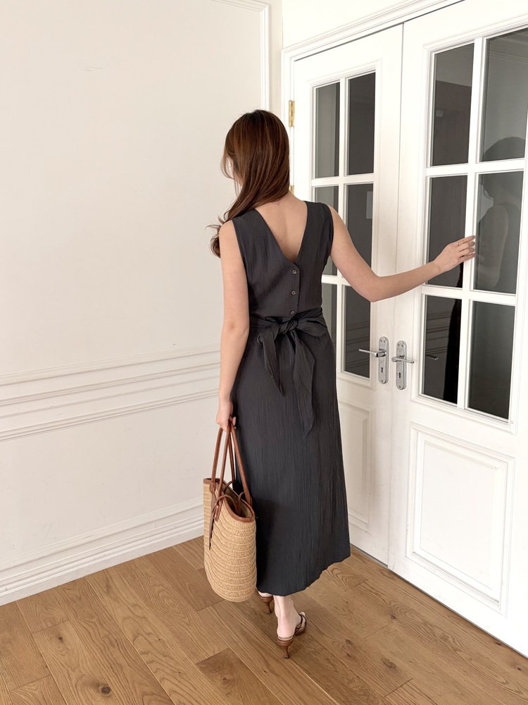 Arya Two-Way Textured Dress (Charcoal)