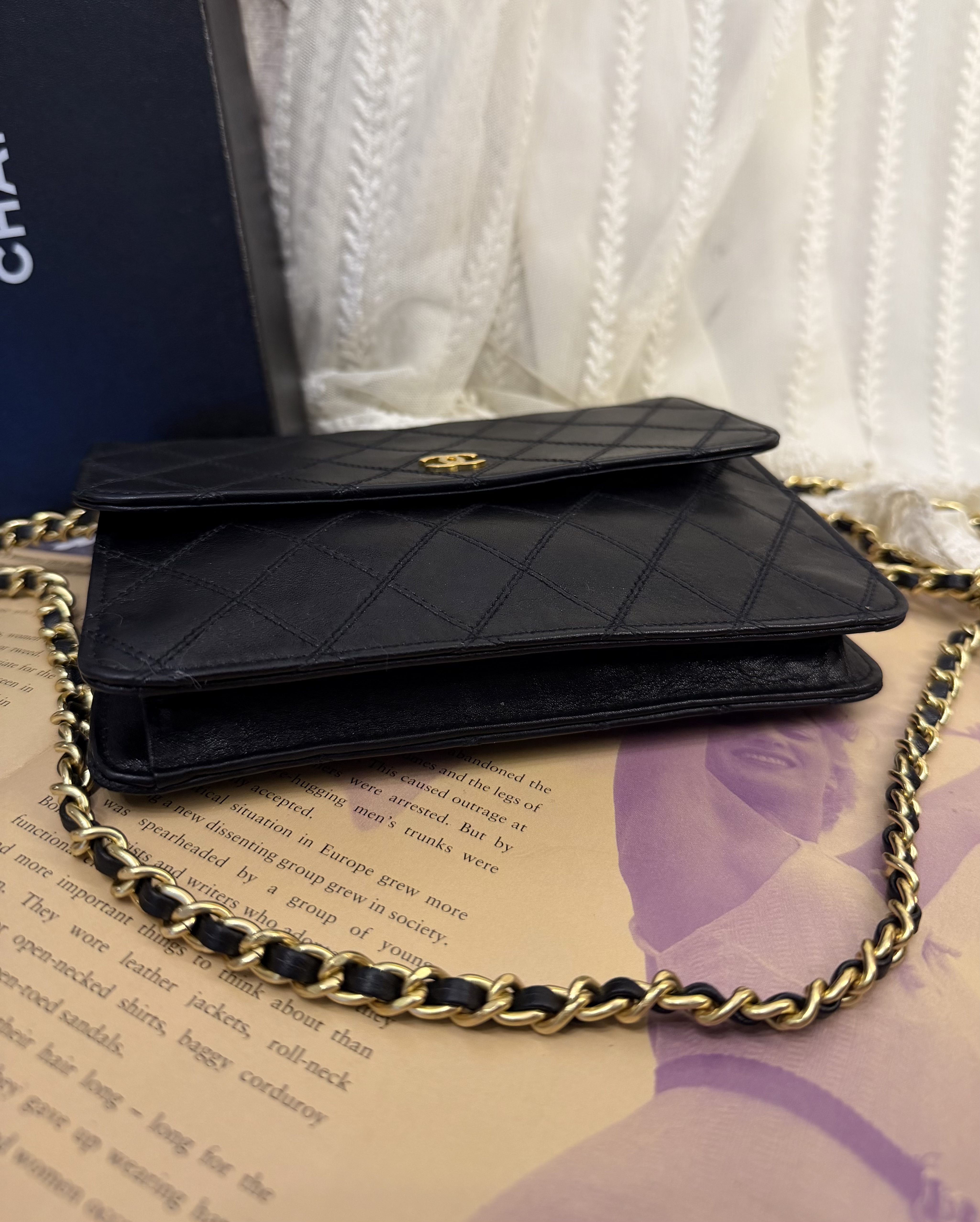 chanel cc black matelasse  black leather flap cutch bag
