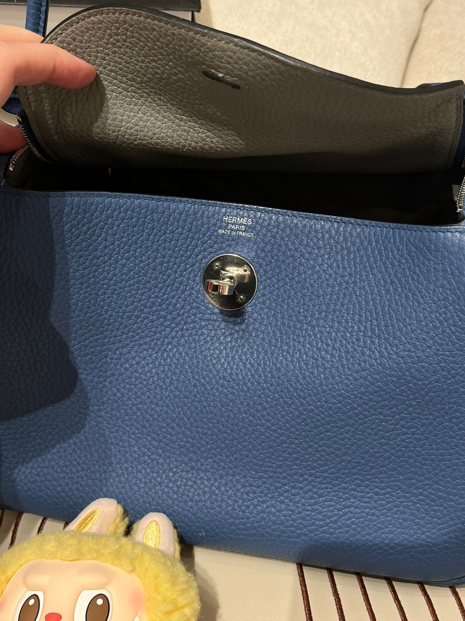 Hermes Lindy 26 Stamp X Bleu Agate 100%Authentic, 98%New ✅專門店收據✅Dust bag ✅Box