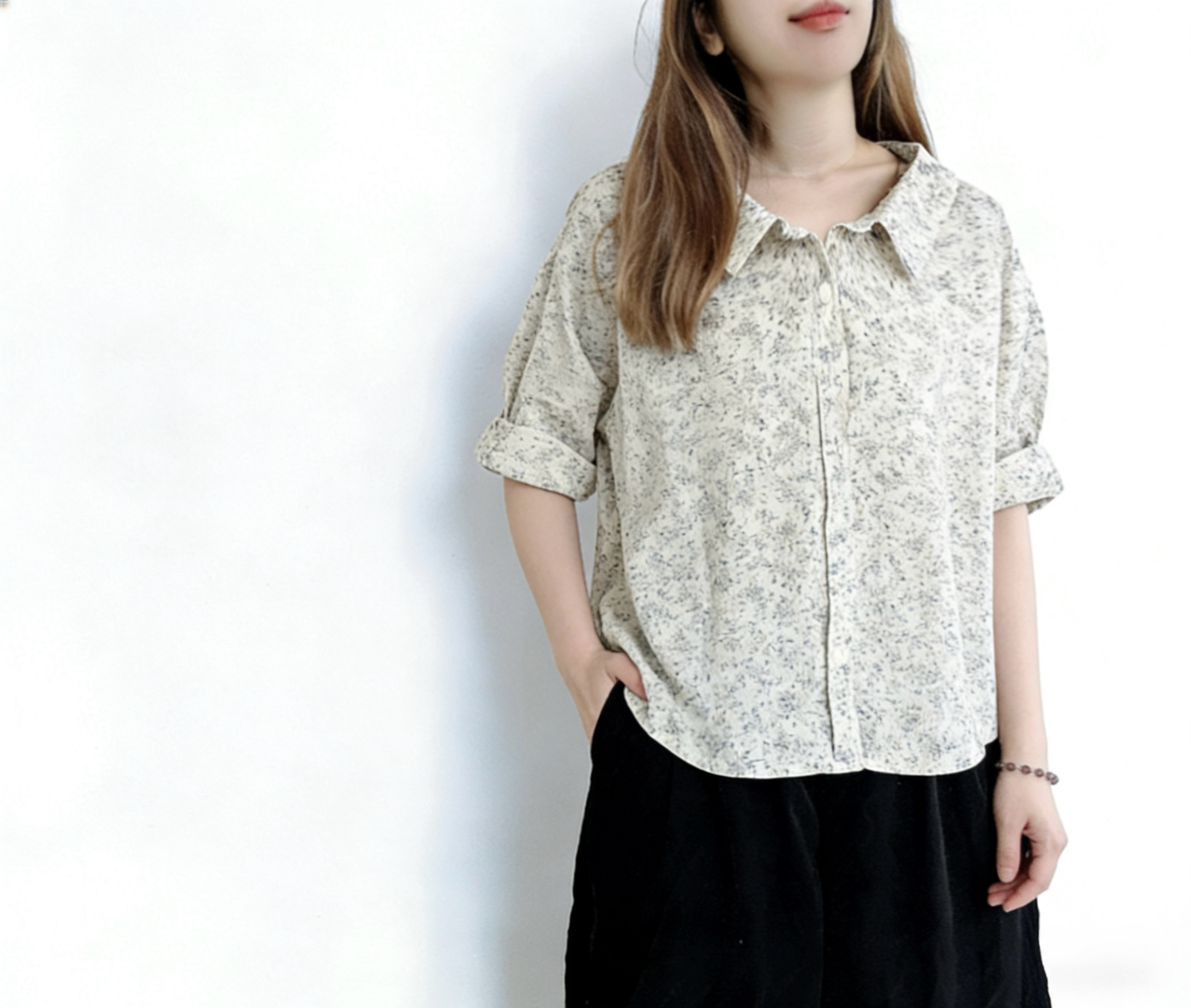 日系花葉刺繡print Top 