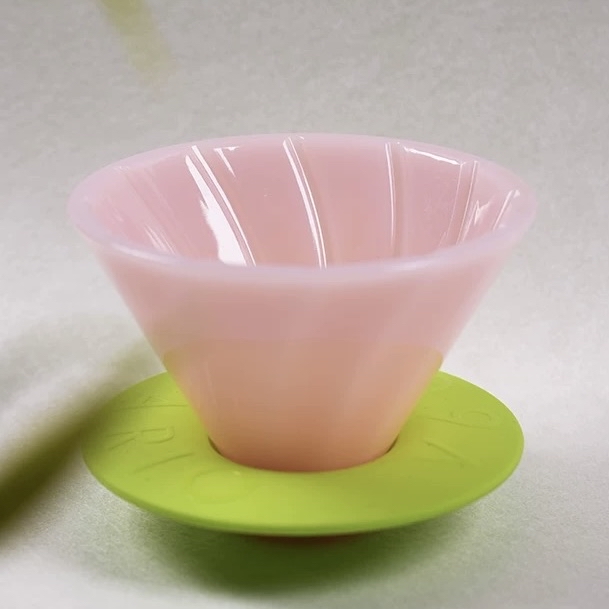 Hario V60 concave tritan dripper