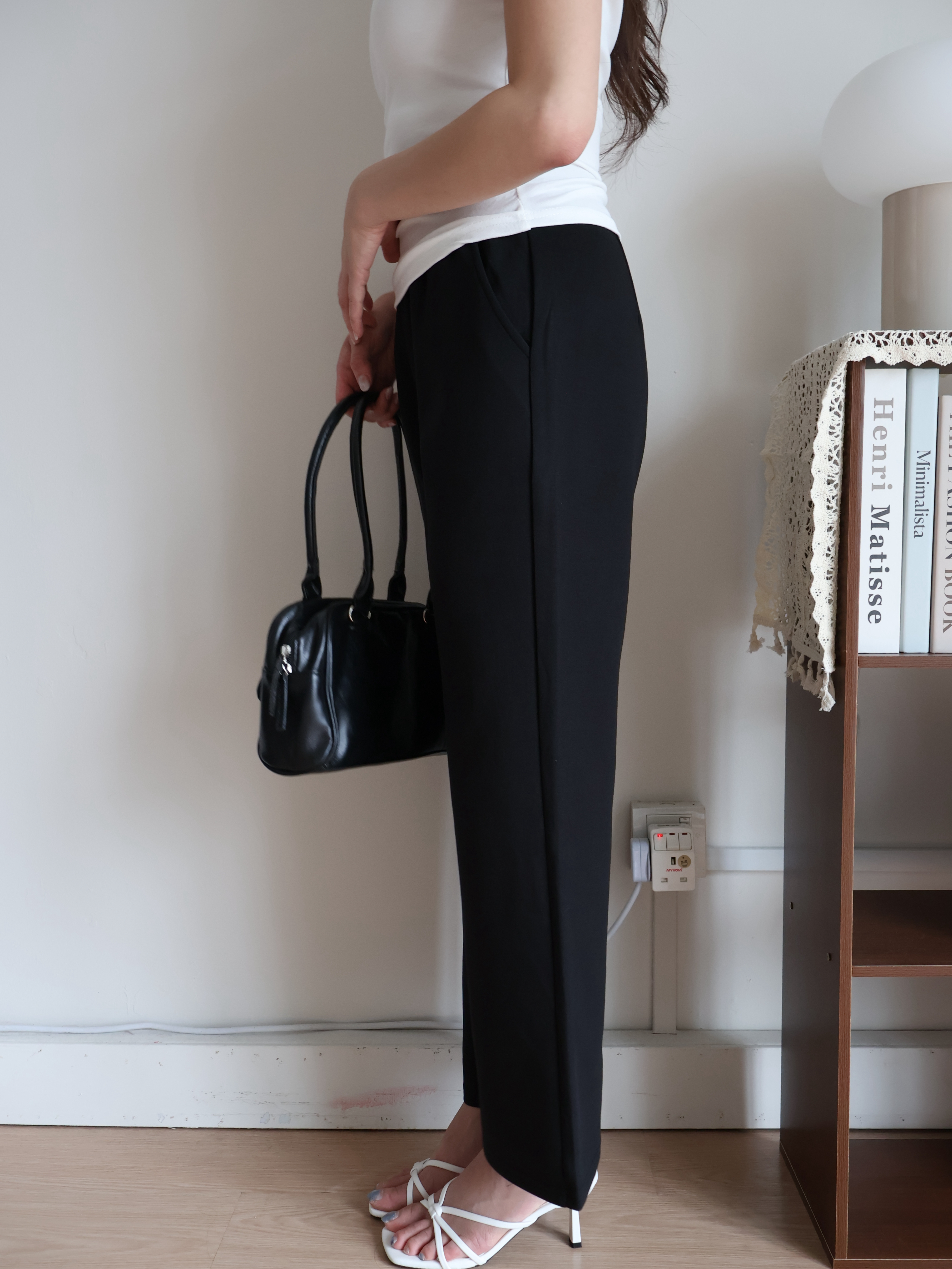 Jovy Straight Leg Pants | Black