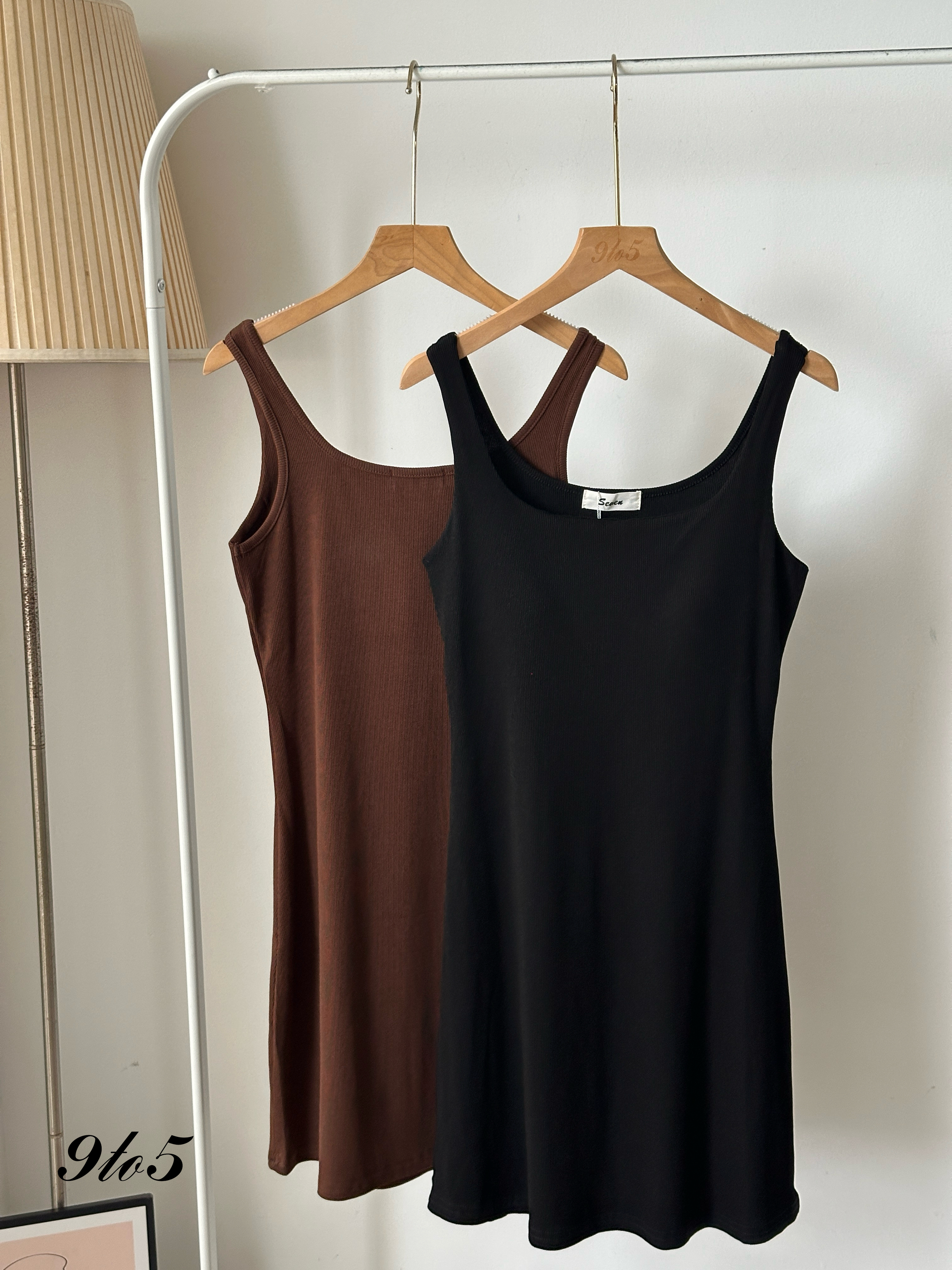 D2330 Sleeveless Midi Dress - 4 Colors