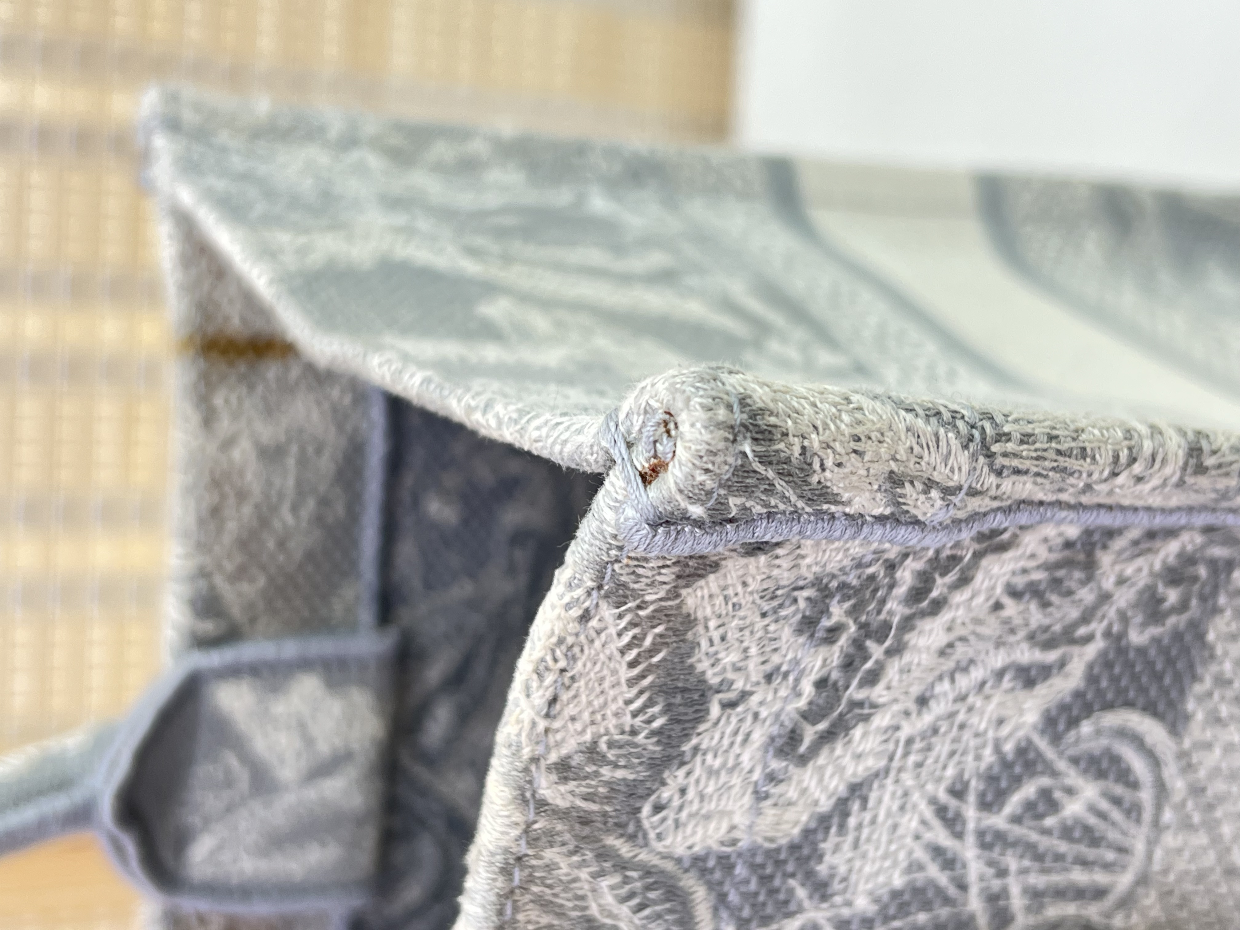 直播貨品 |  [1個-$100 2個-$300］GG58