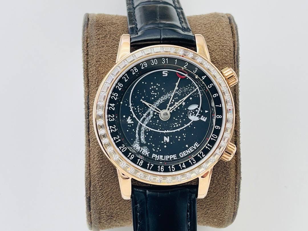 V4升级版 市场最高版本 功能跟正品一样 百达.翡丽星空升级终极版！升级细节： 1⃣️做到了跟正品满天星自动转的功能！ 2⃣️升级日历的排法和正品一样的顺序！ 3⃣️直径42毫米，厚度11毫米！ 4⃣️最大亮点：百达.翡丽星空里的月亮会根据天空上的月亮变化而变化！根据天空上的月圆月缺搬（初一月弯弯初十五月圆）到手表上了！