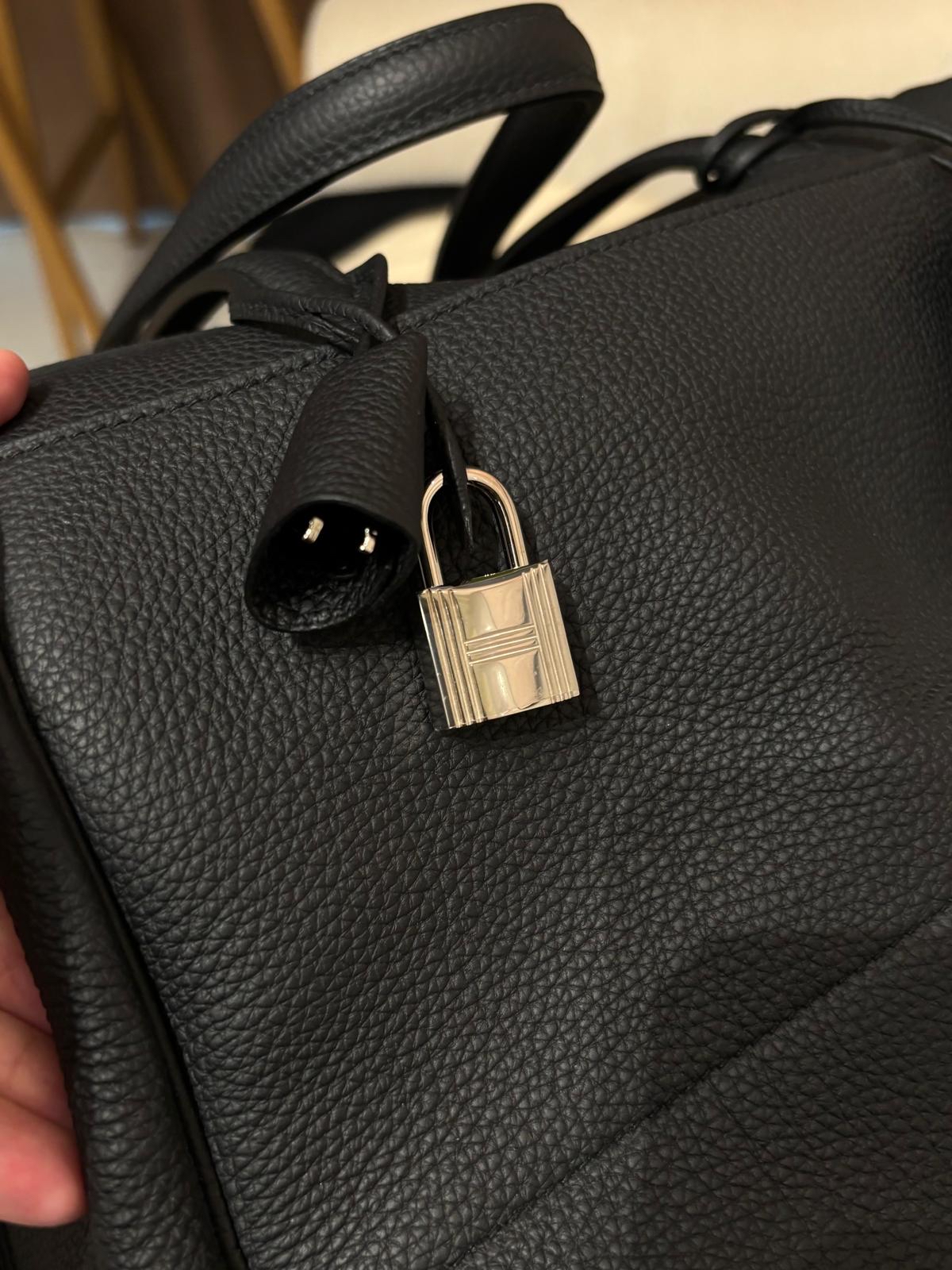 HERMES Wallago Cabine 35 Stamp A 89 Noir Togo Calfskin 100%Authentic, 98%new ✅Key Lock✅Dust bag