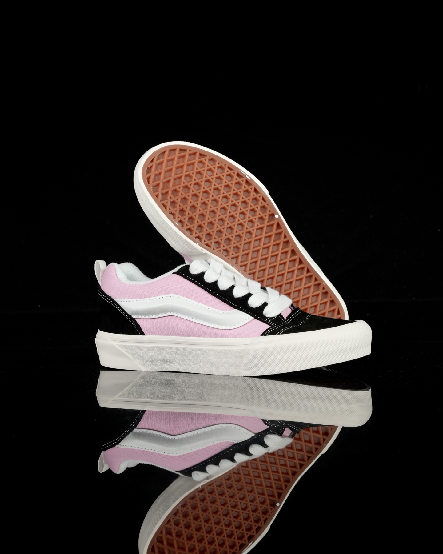 Vans Knu Skool