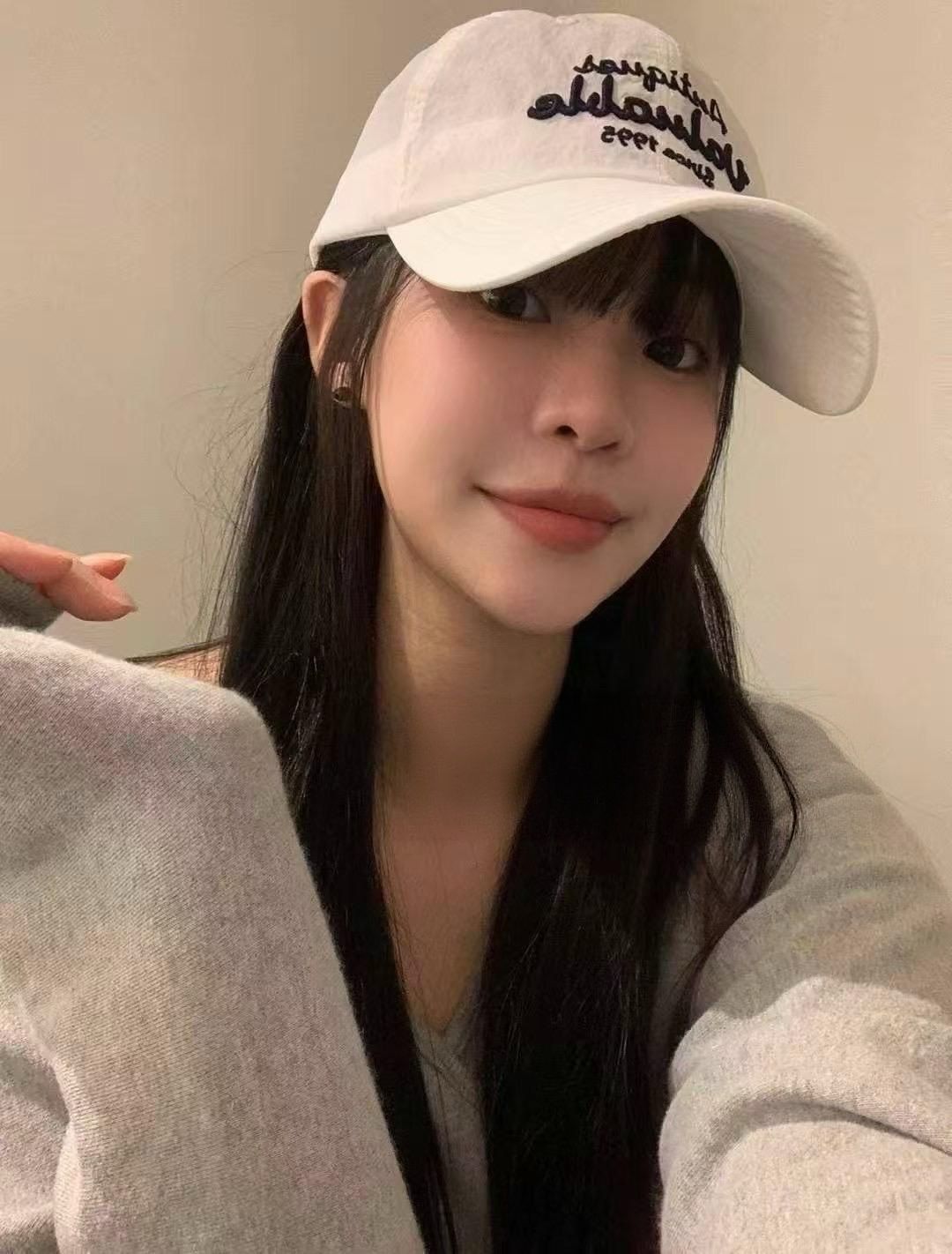 風褸料立體刺繡字cap