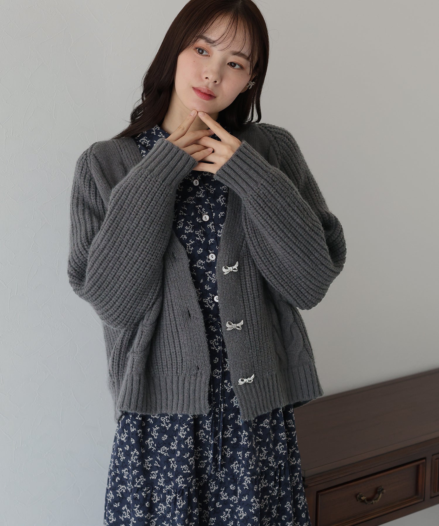 <限量現貨><JP> 軟綿綿～🎀 蝴蝶結鈕麻花針織外套* 3色入 