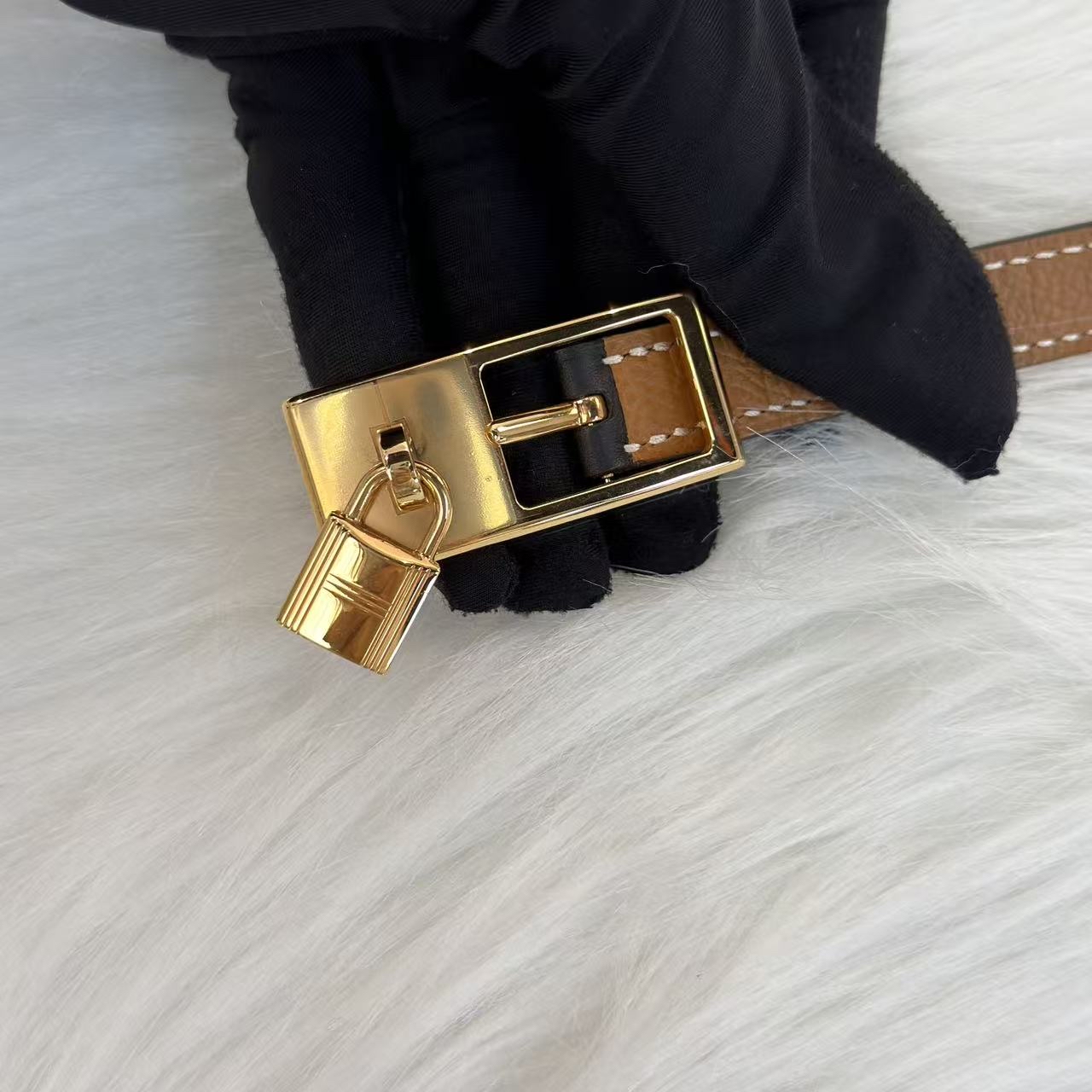 Hermès Kelly皮帶 超易襯顏色配金扣💛