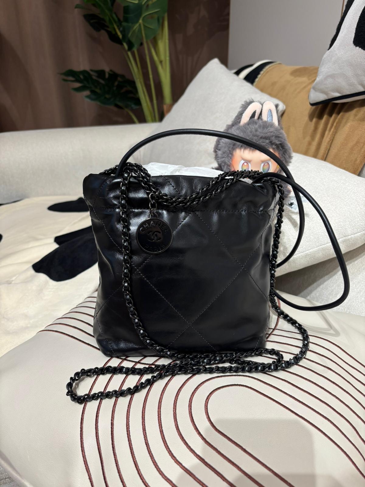 Chanel 22 Mini So Black Calfskin 100%Authentic, 98%New ✅收據副本✅晶片✅Dust bag✅Box