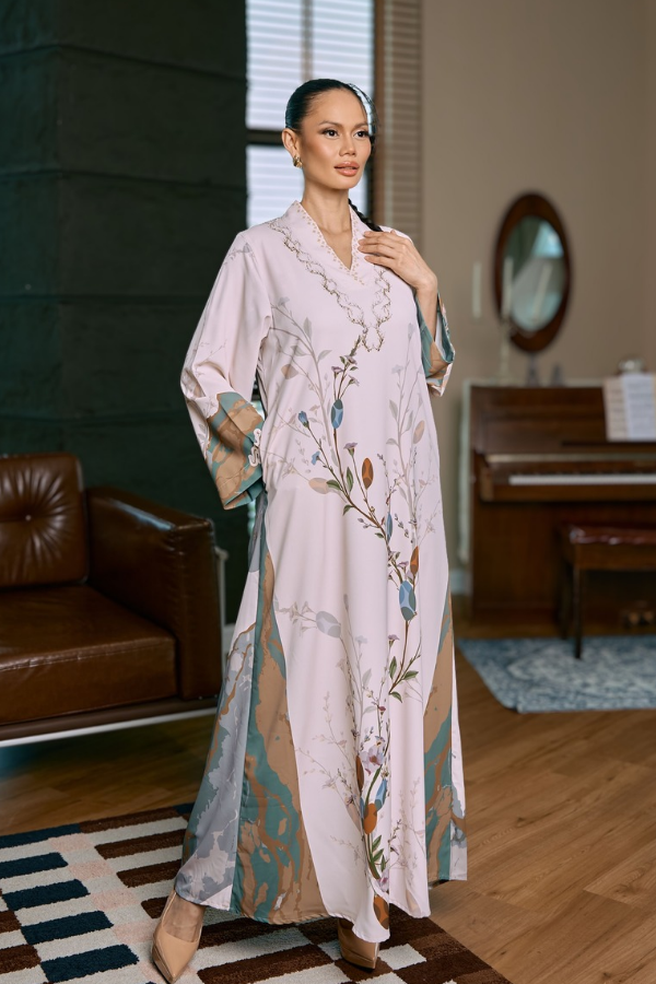 FLOWER FOREST in Ivory Marble Sage