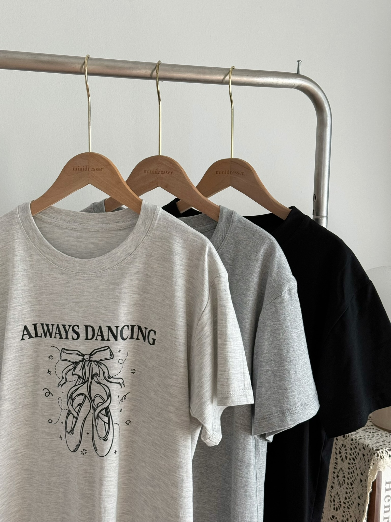 Arela Cotton T | Black