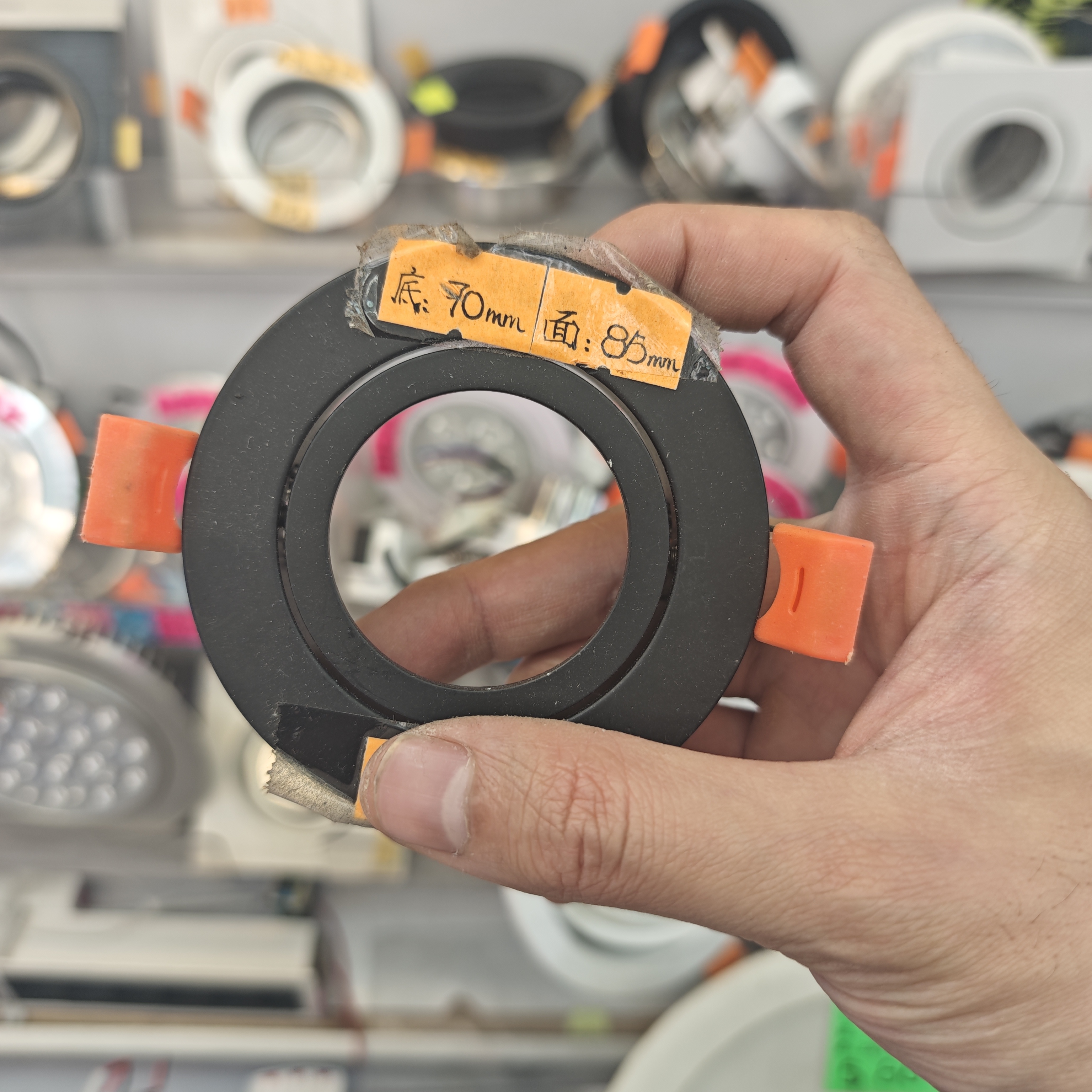 黑色可調節角度千秋架  假天花用平板燈燈殼