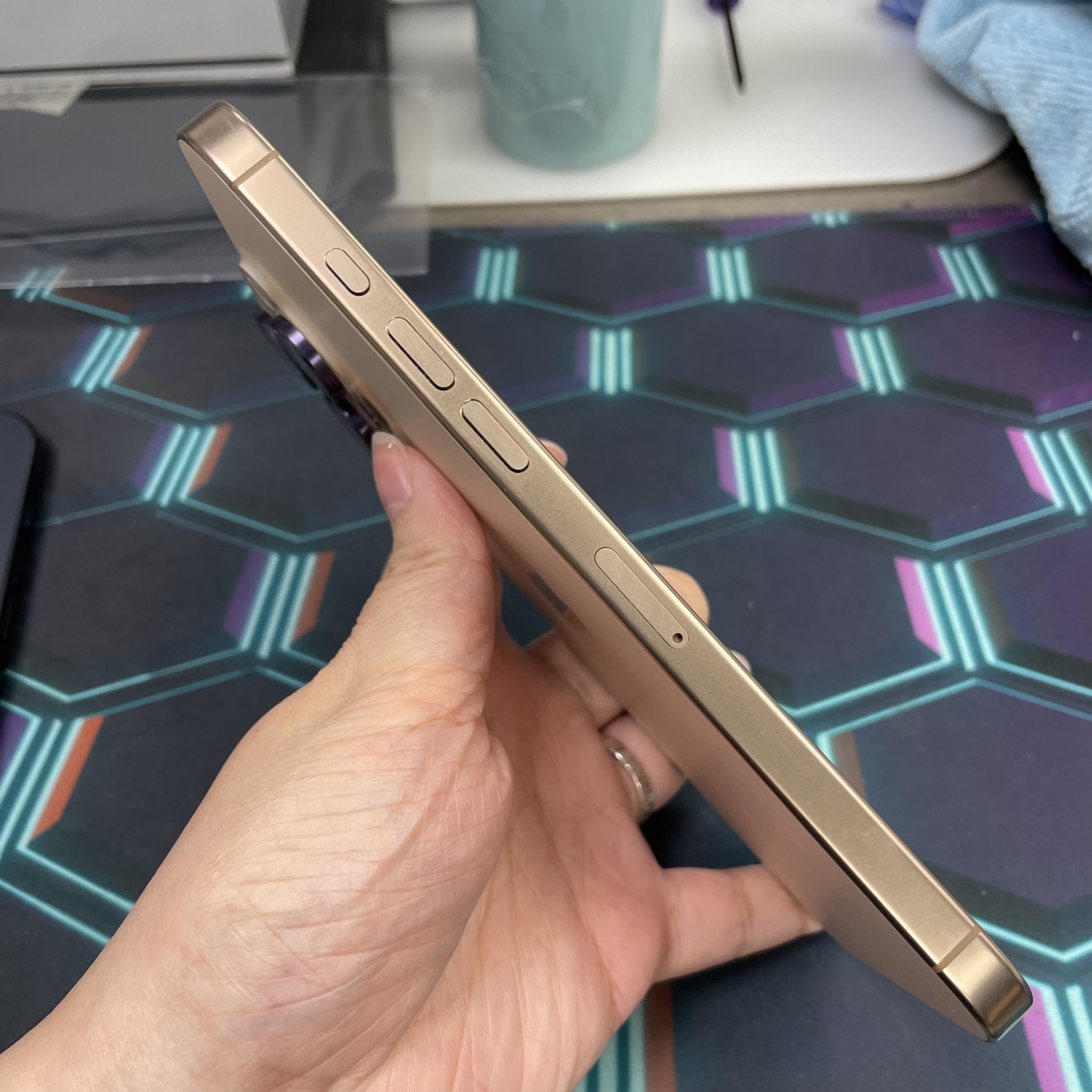 *8149 16 pro max 完美機 512GB 電91 沙色 gold
