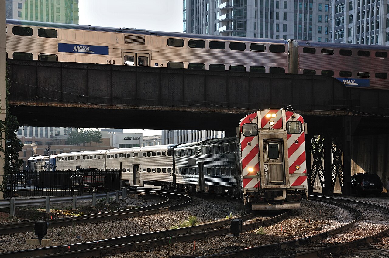 Kato 106-8703 Chicago METRA Gallery Bi-Level Commuter Train 3-Car Set