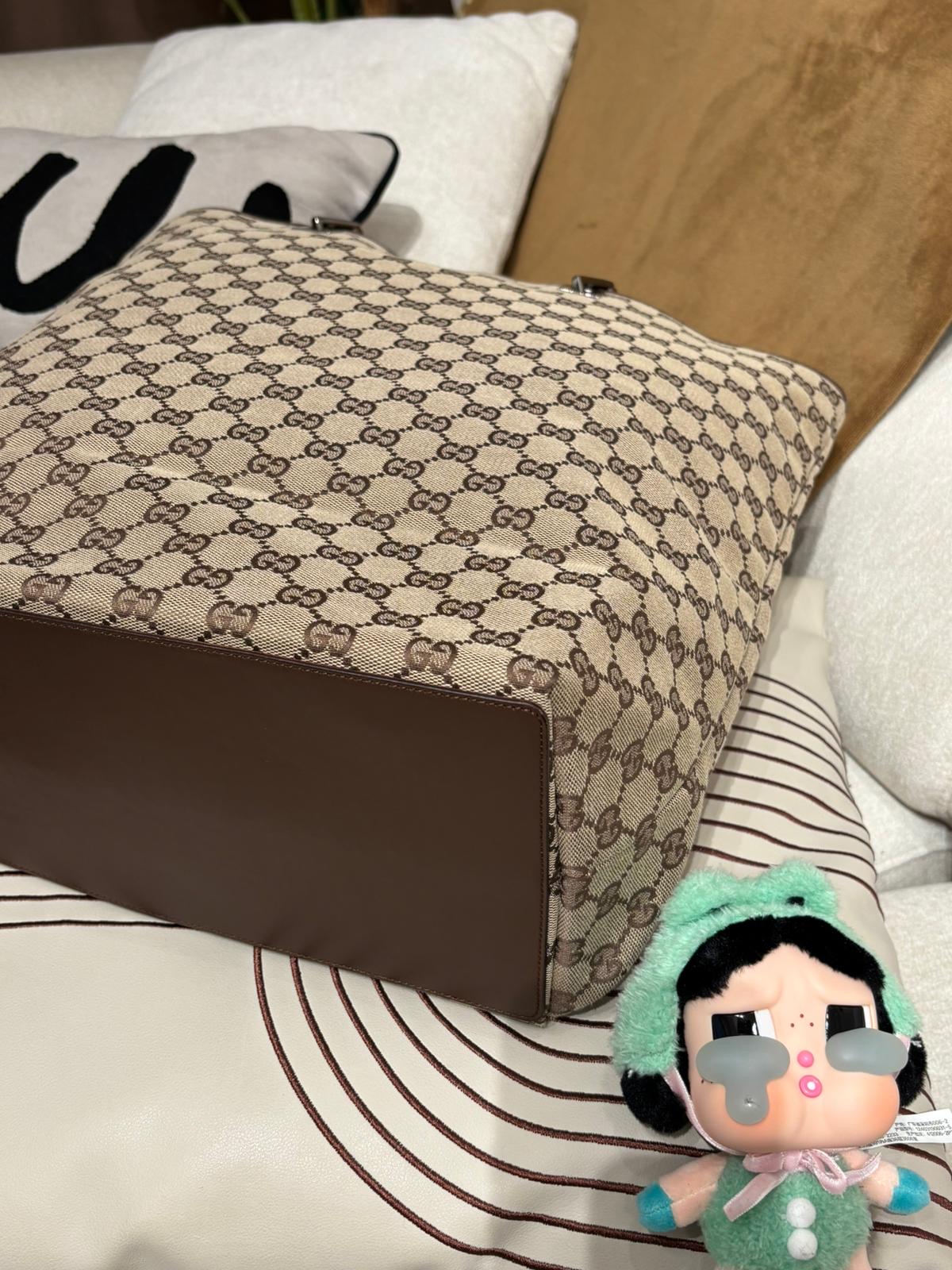 Gucci Tote Bag 100%Authentic, 95%New