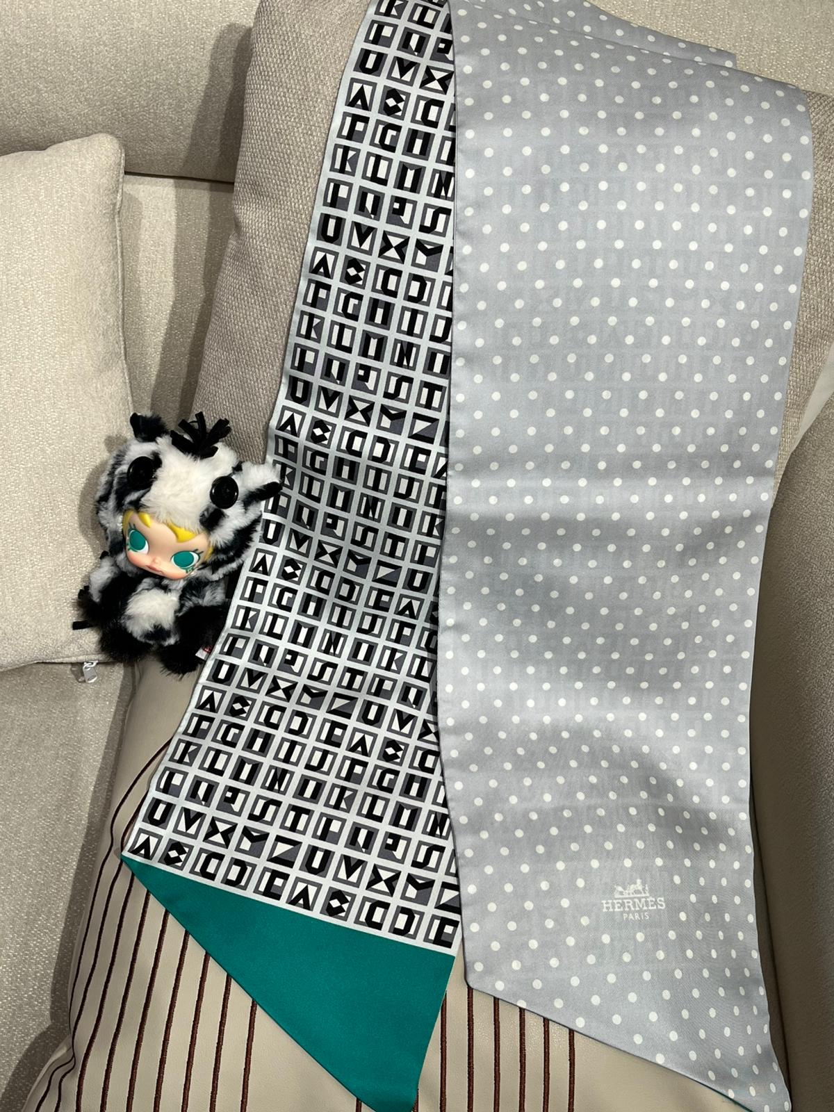 全新 Hermes Maxi Twilly 100%Authentic, Brand New ✅Box