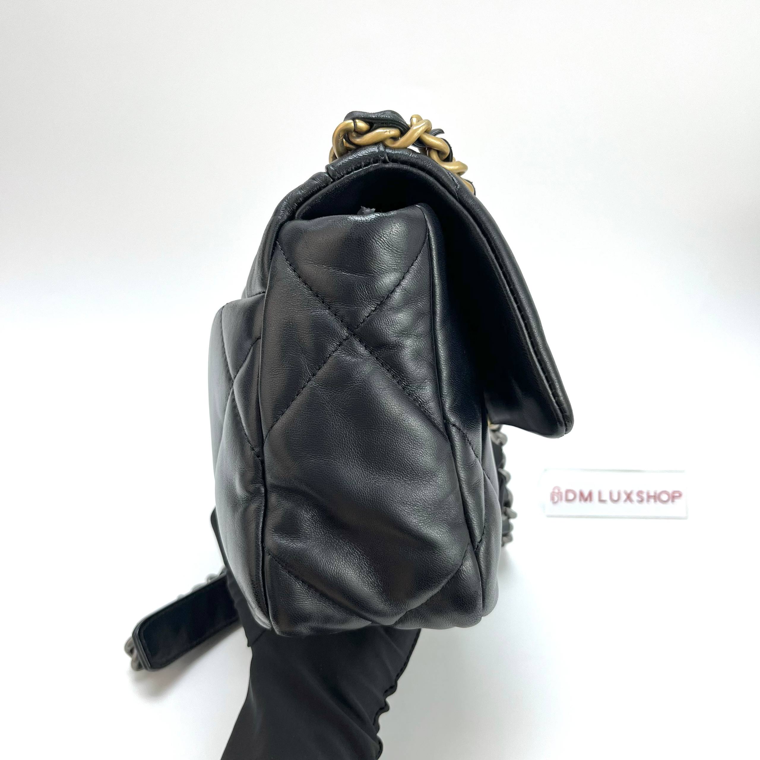 Chanel 19 Black Small GHW (Microchip)