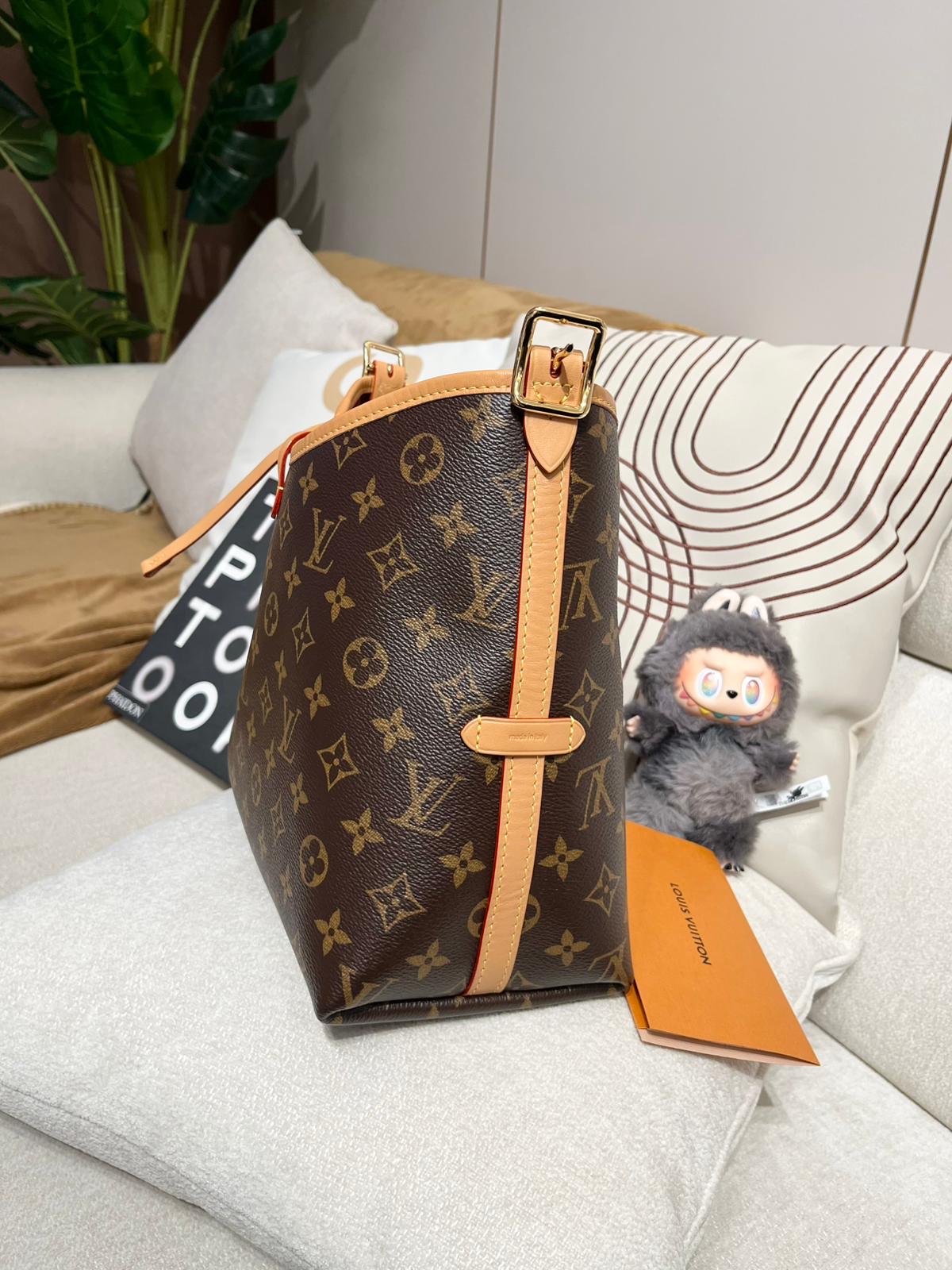 LV Carryall PM 100%Authentic, 98%New ✅收據✅塵袋✅盒