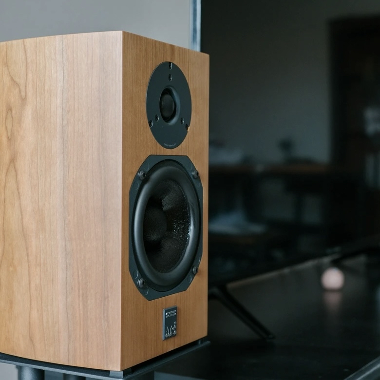 Acoustic Engineers ATC SCM7 Bookshelf Speakers (Pair)