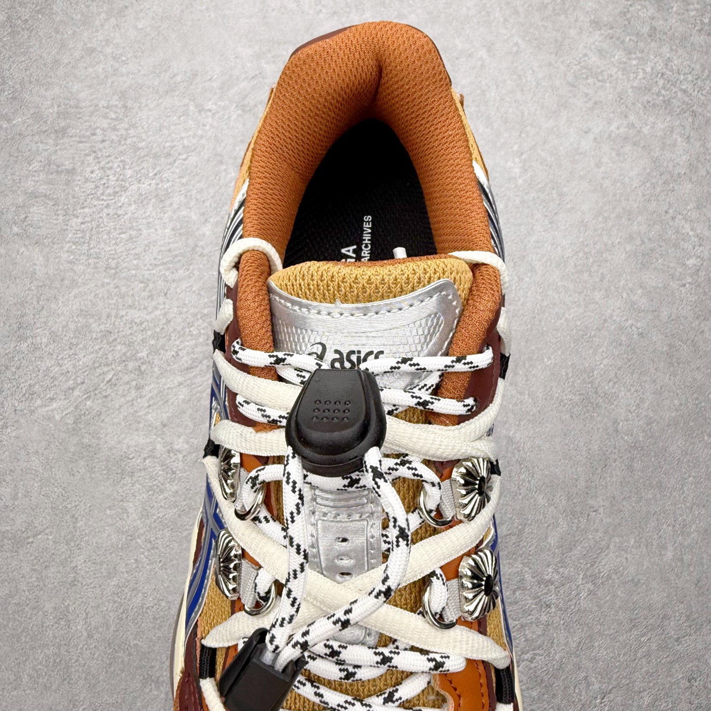 Toga x Asics Gel-Cumulus 16