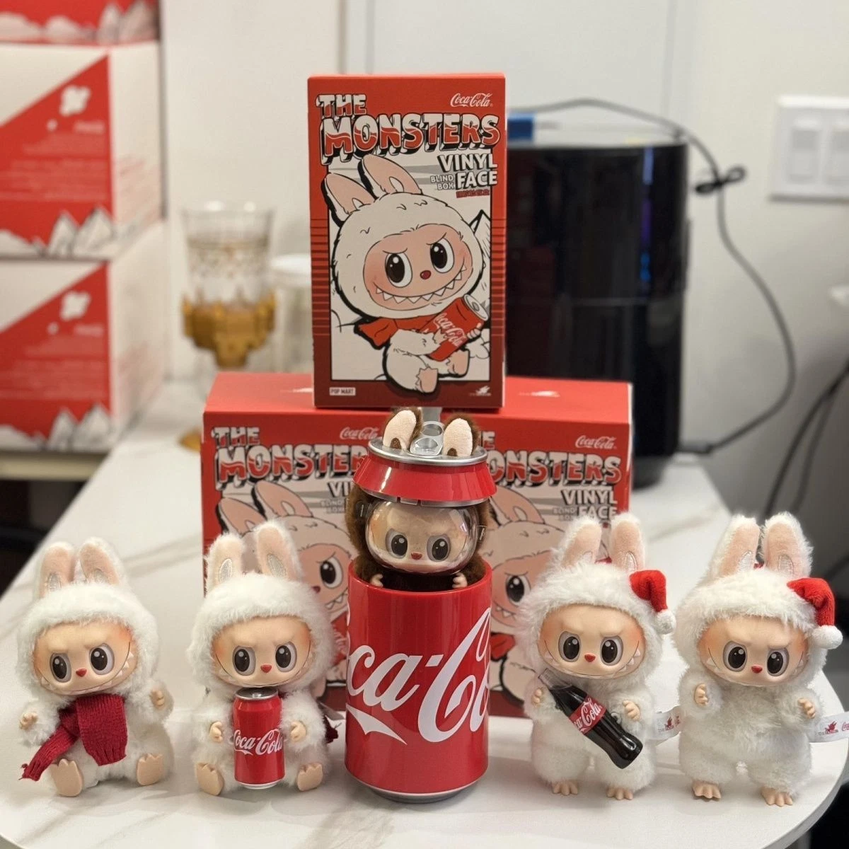 Labubu《THE MONSTERS × 可口可樂》軟膠毛絨公仔盲盒
