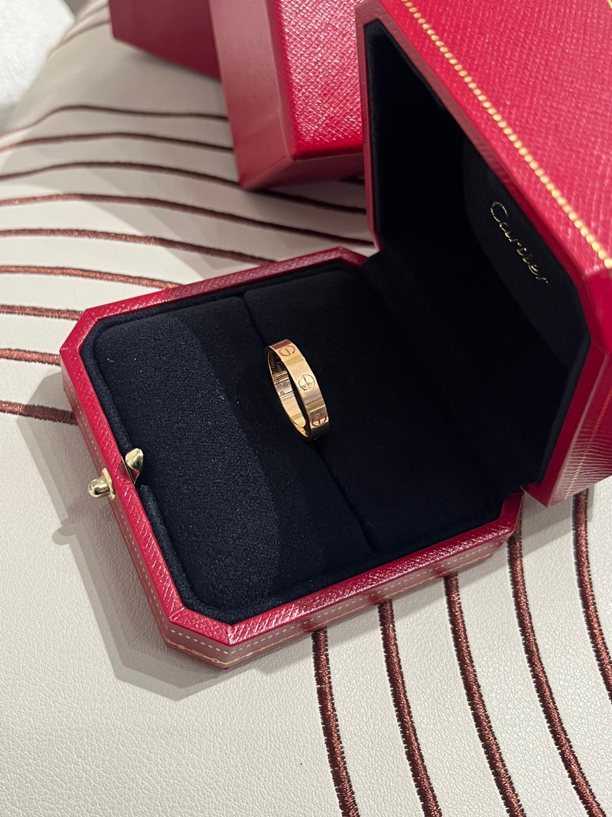 Cartier Love Ring Size: 52, 100%Authentic, 98%New ✅2025年證書✅Box