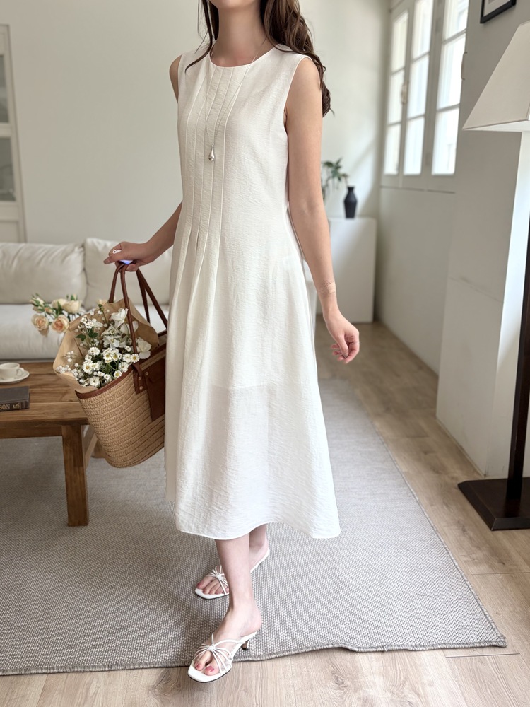 Linen Pintuck Dress (Ivory)
