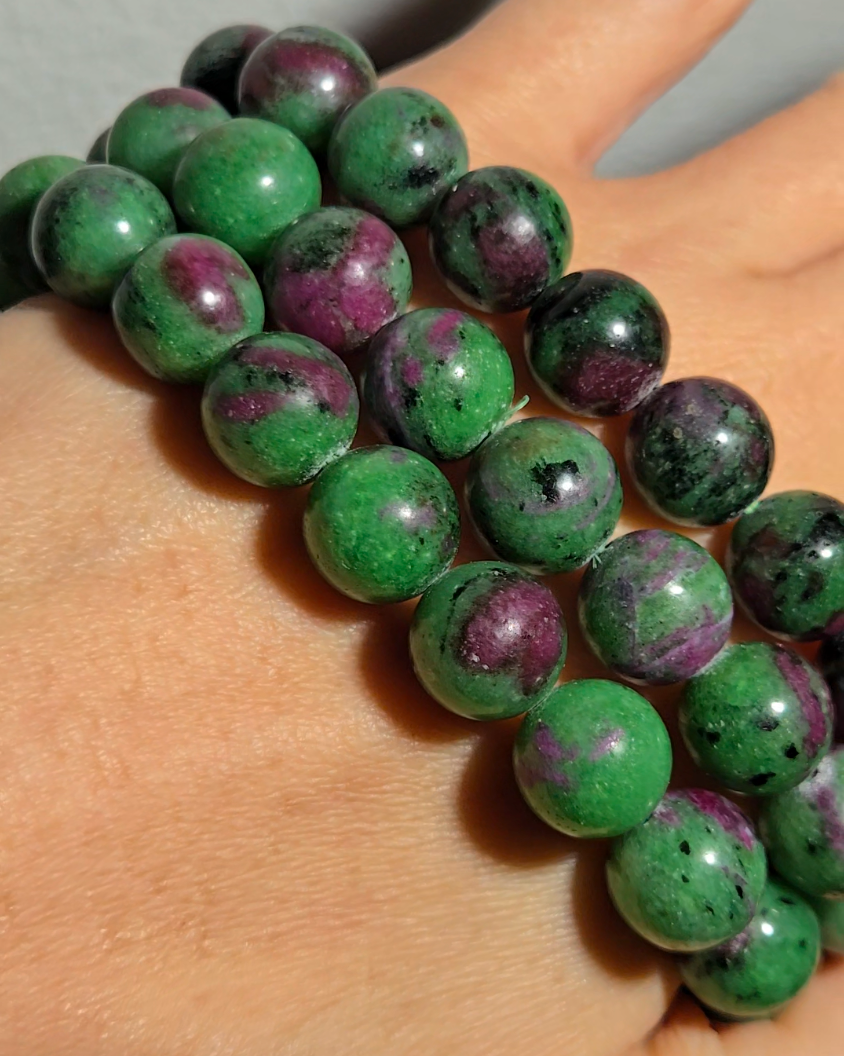Ruby in zoisite bracelets with UV reaction - JW71