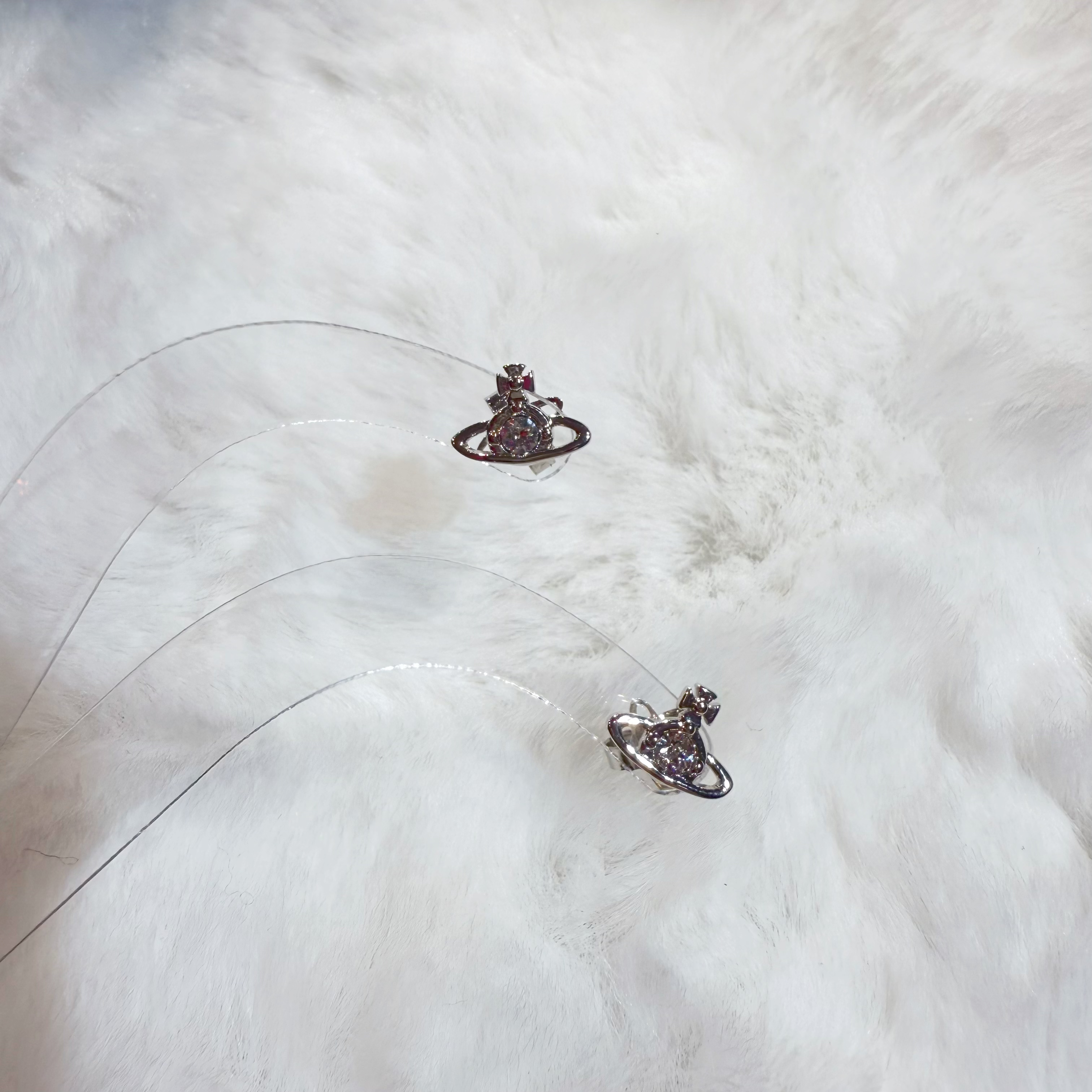 VW nano solitaire earrings S