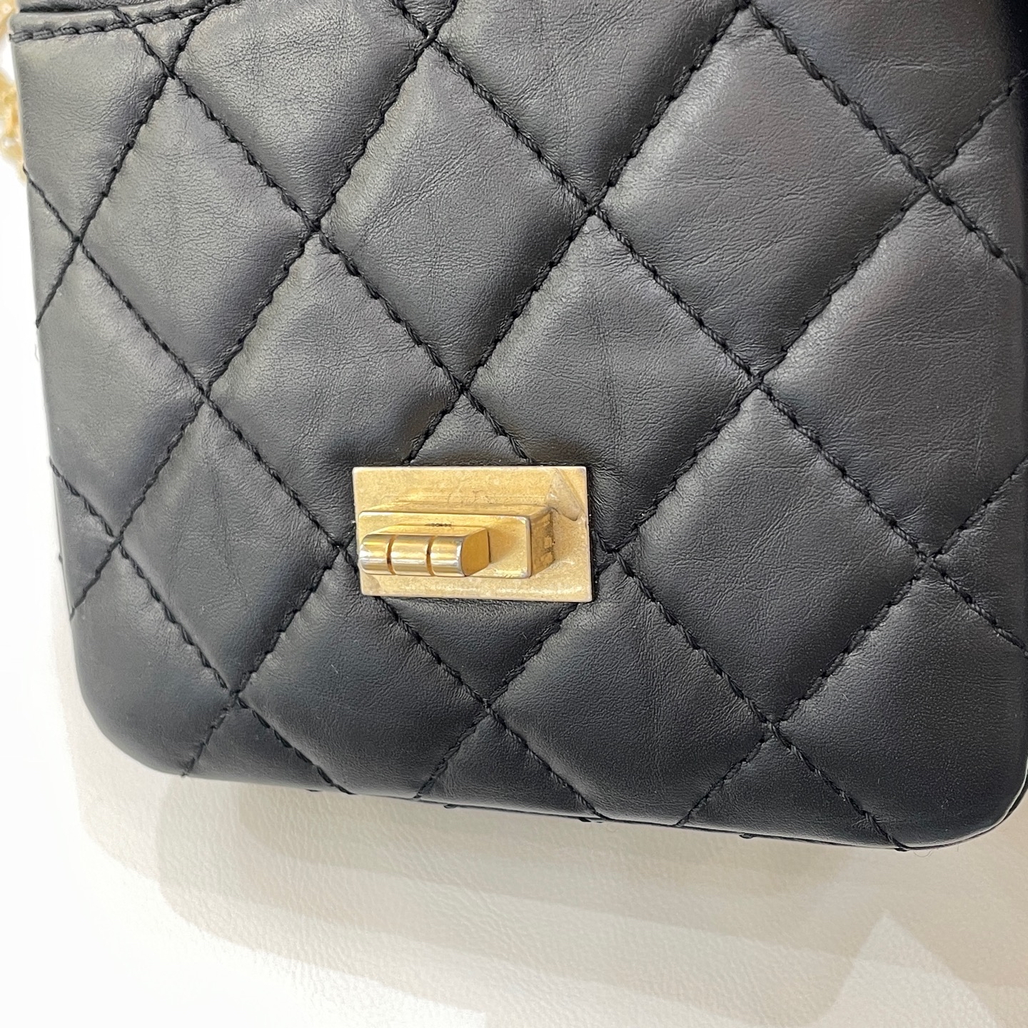【預訂貨品】鐳射30開👜 Chanel黑金mini 手機包 
