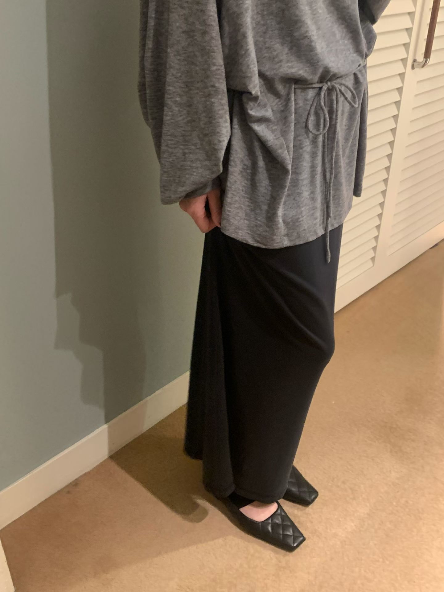 Loose details top