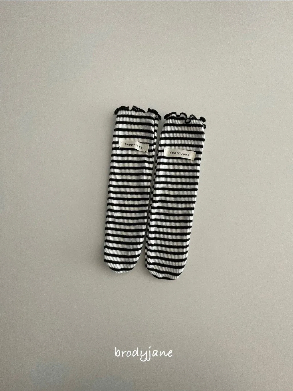 🇰🇷Brodyjane bonnet/bib/socks