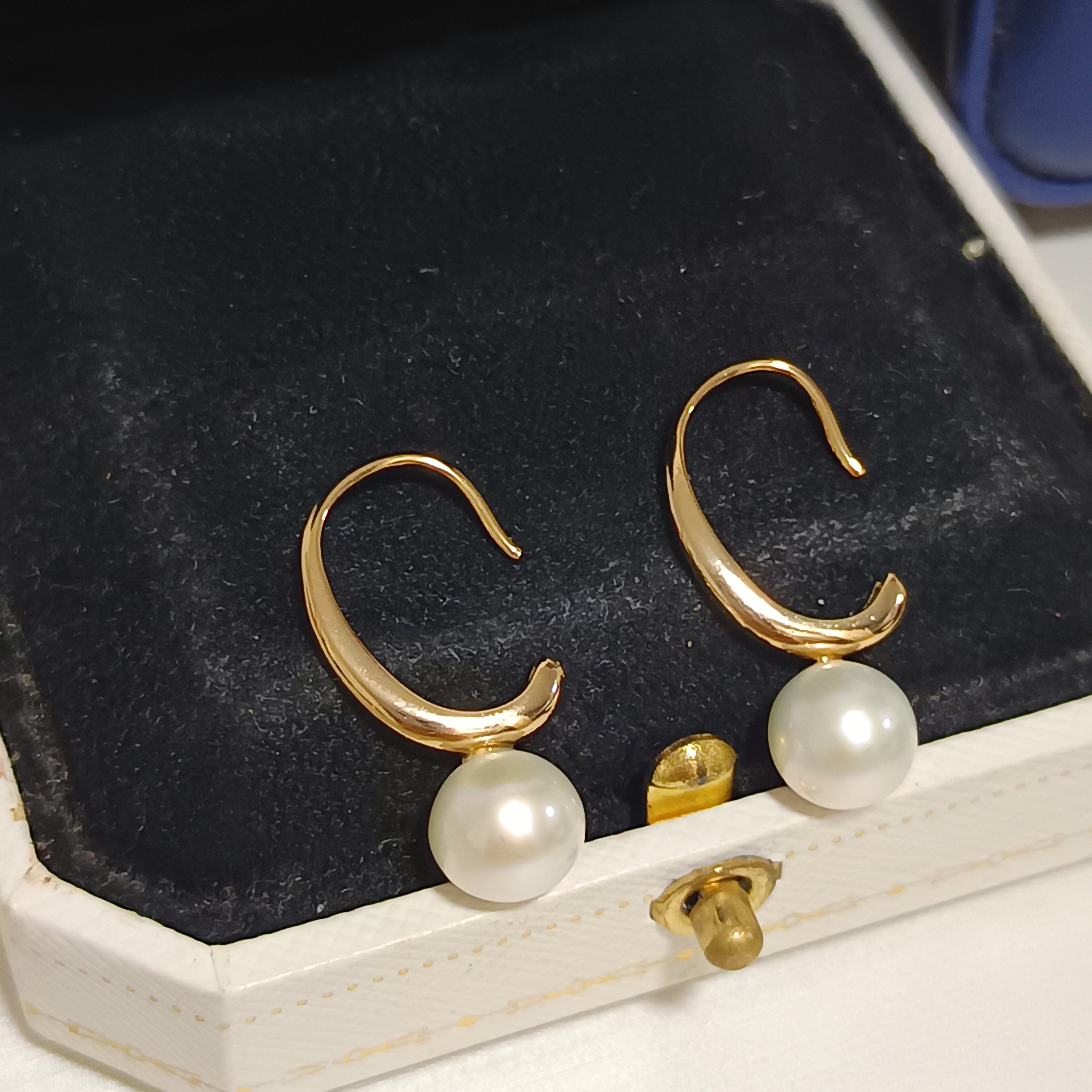 特價品‼️正圓強光淡水無核白珠注金耳勾