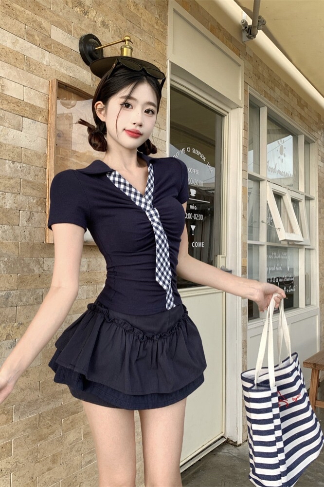 B184(18868) 韩系气质格纹领带边褶皱腰上衣与双层荷叶短裙蓝套装